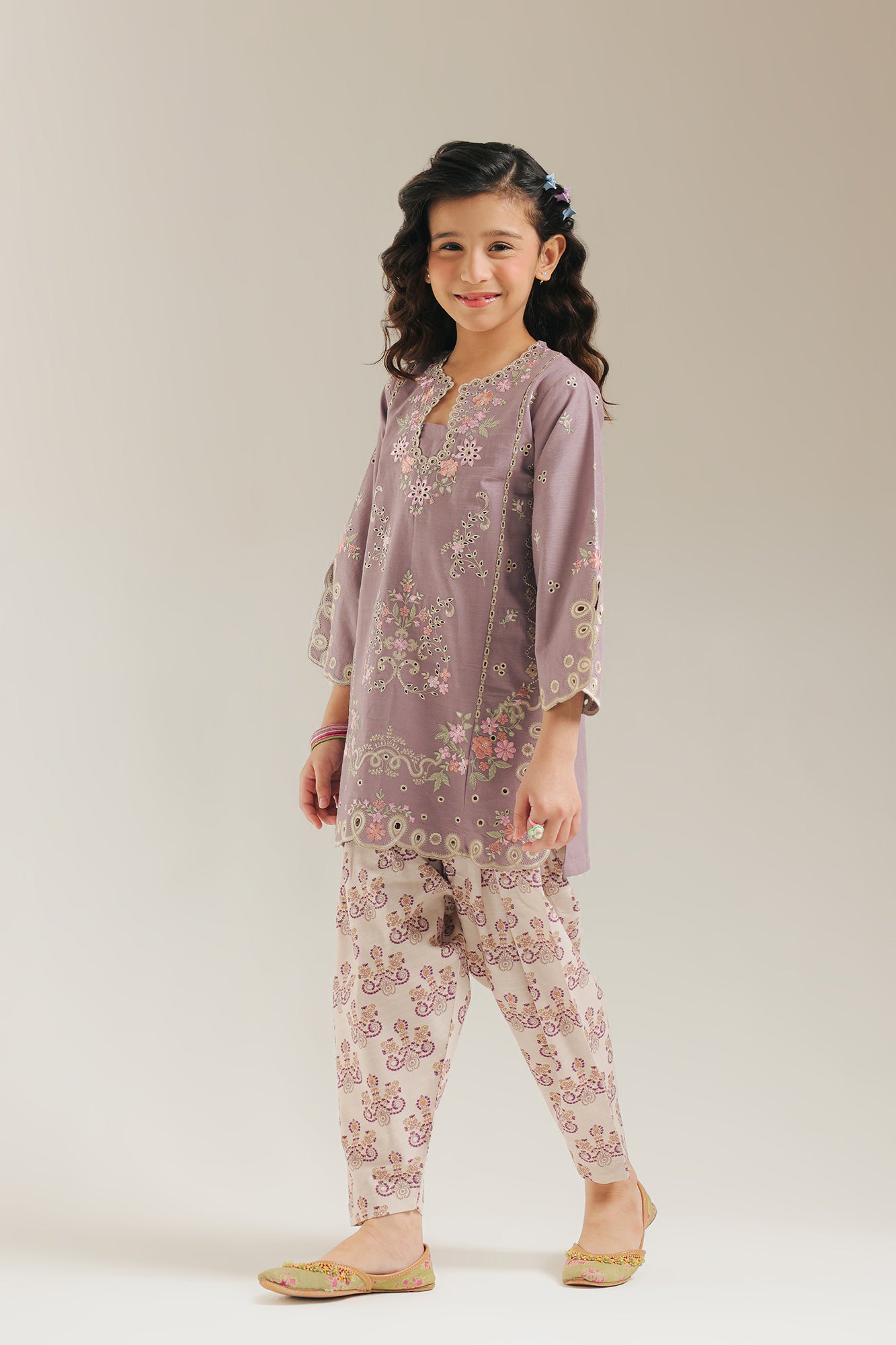EMBROIDERED SUIT (E1352/402/514 E1352/302/514)