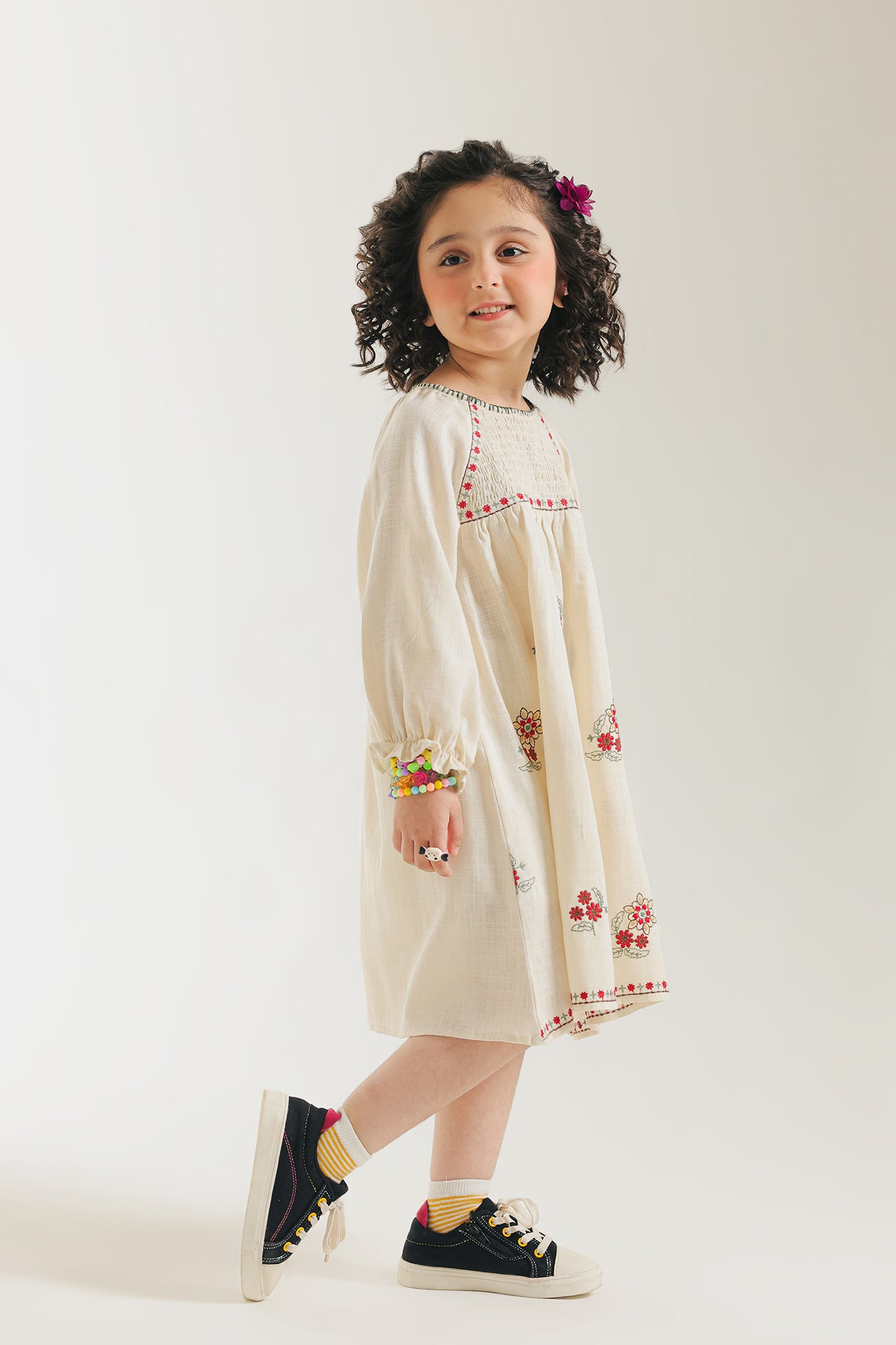 DRESS (E1829/301/002)