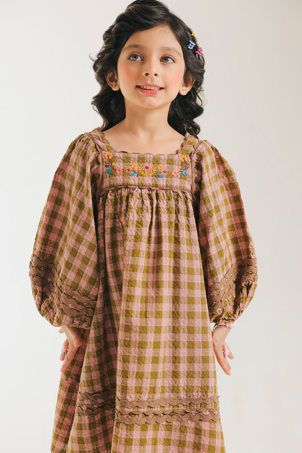 DRESS (E1837/301/121)