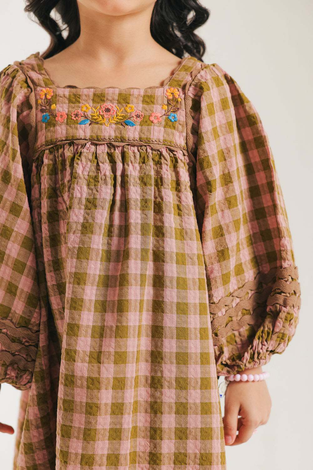 DRESS (E1837/301/121)