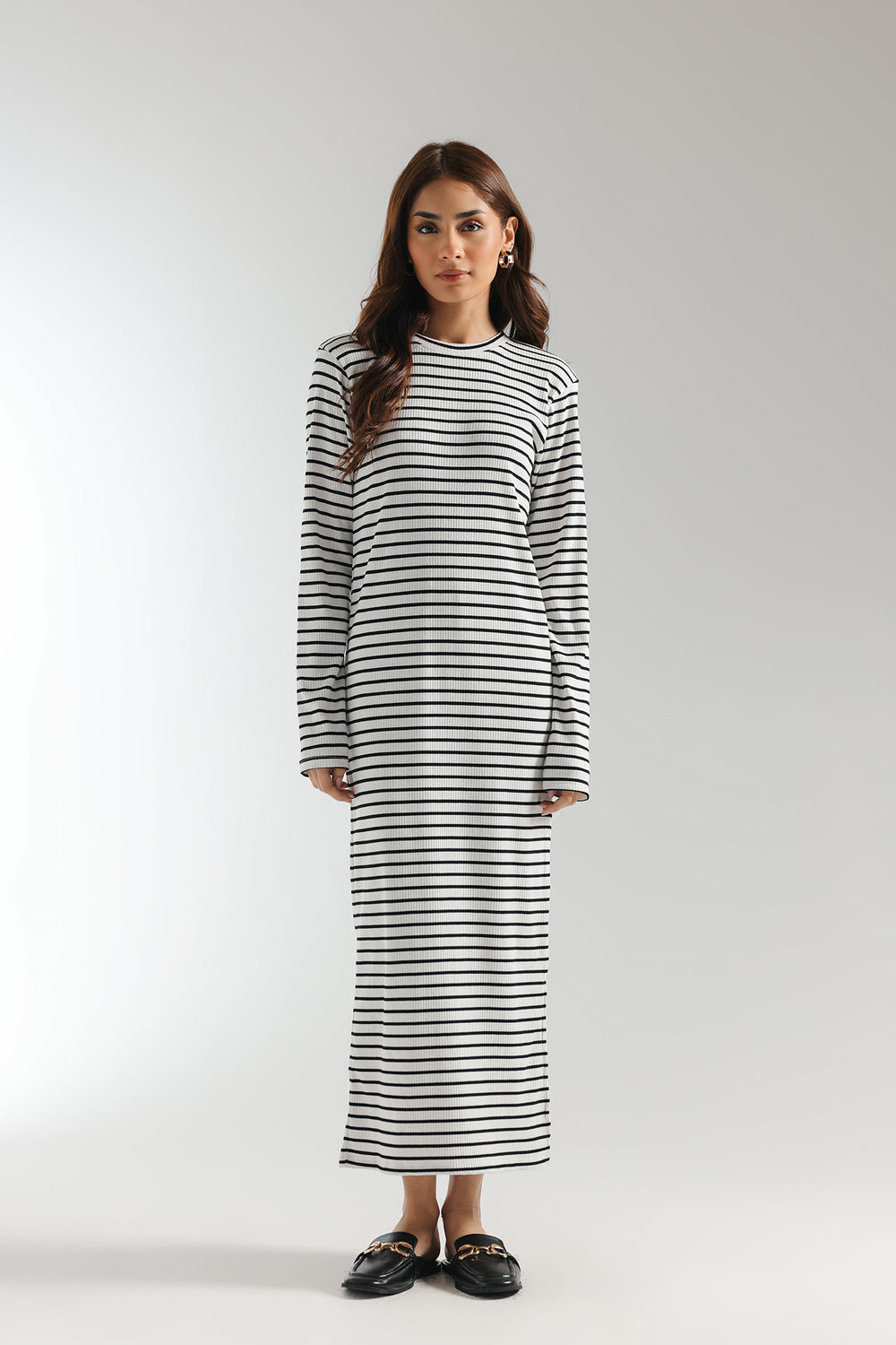 DRESS (E2001/108/999)