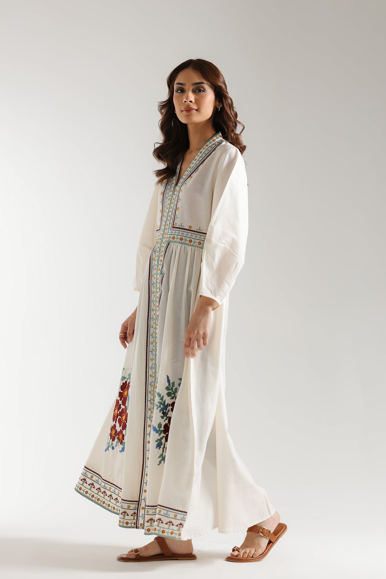 EMBROIDERED DRESS (E2279/108/002)