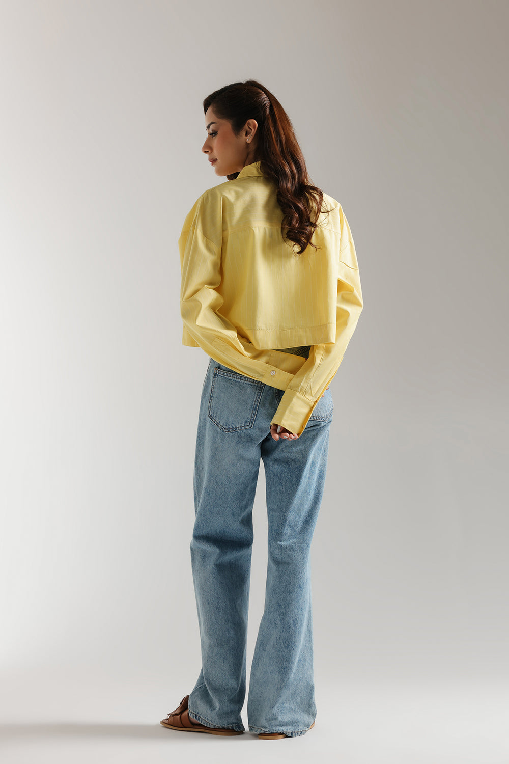 CROPPED BUTTON DOWN SHIRT (E2327/108/132)