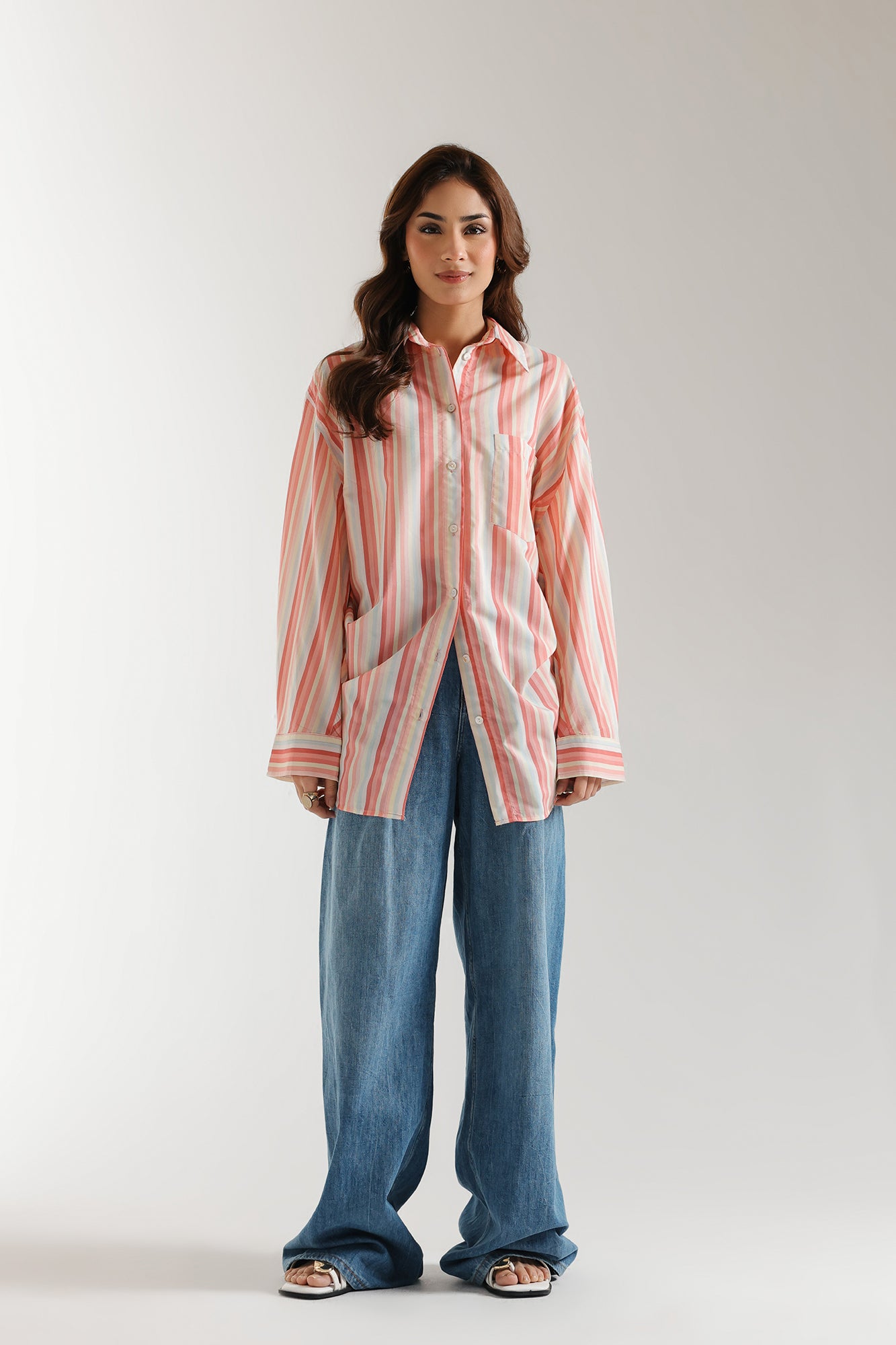 BUTTON DOWN STRIPED SHIRT (E2360/108/426)