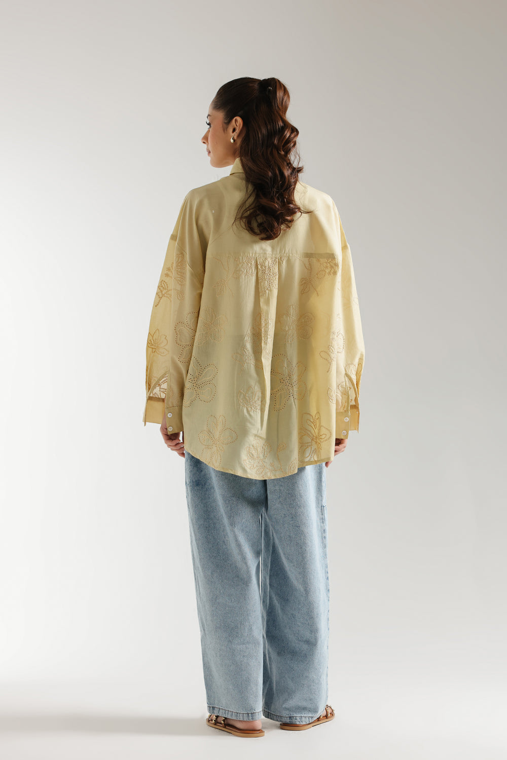 EMBROIDERED BUTTON DOWN SHIRT (E2479/108/125)