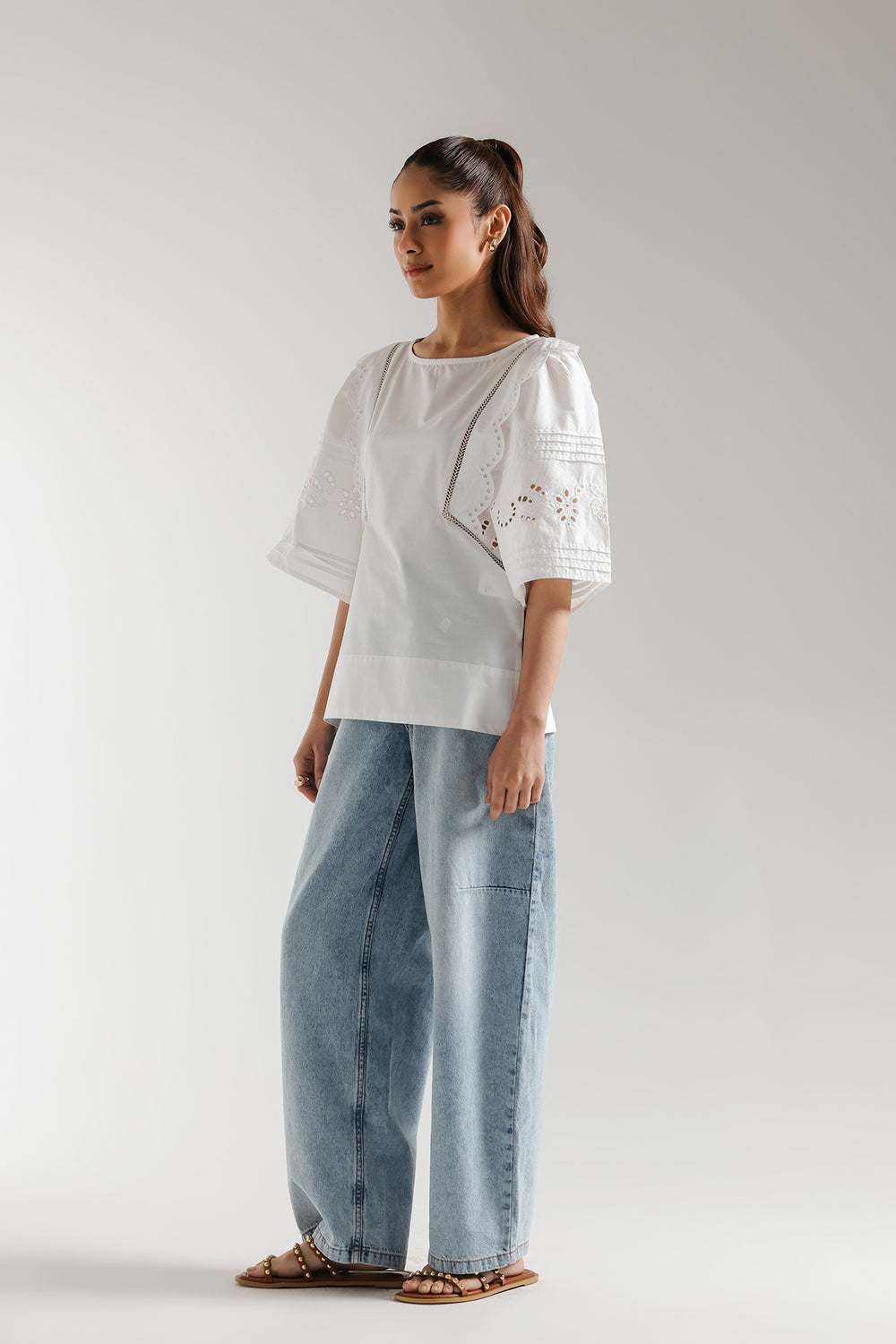 EMBROIDERED TOP (E2484/108/001)