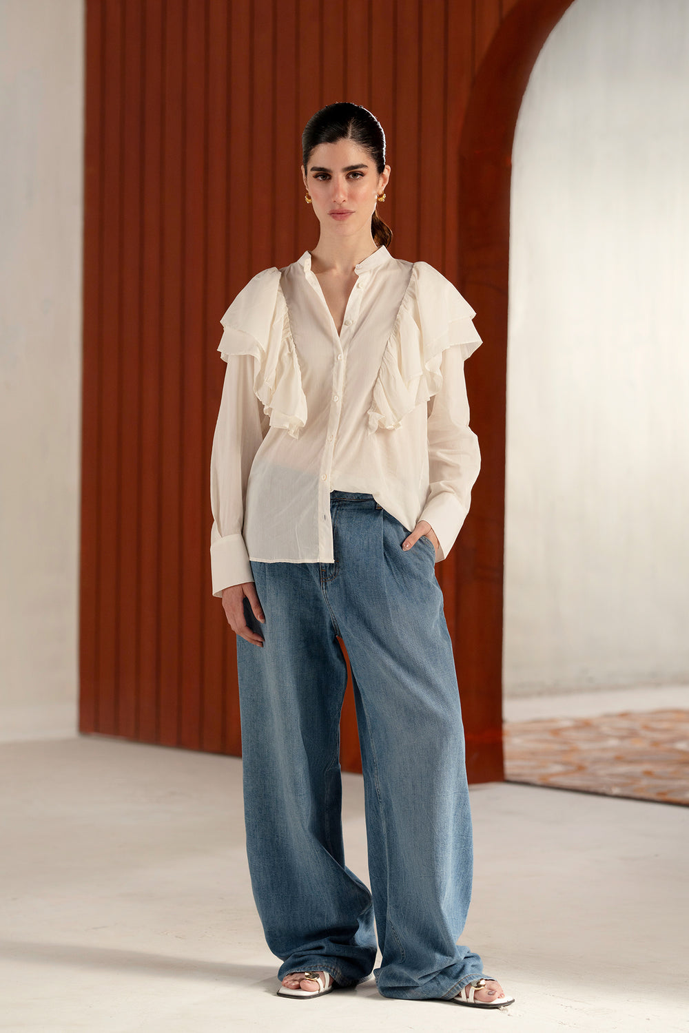 BUTTON DOWN SHIRT WITH FRILLS (E2535/108/001)