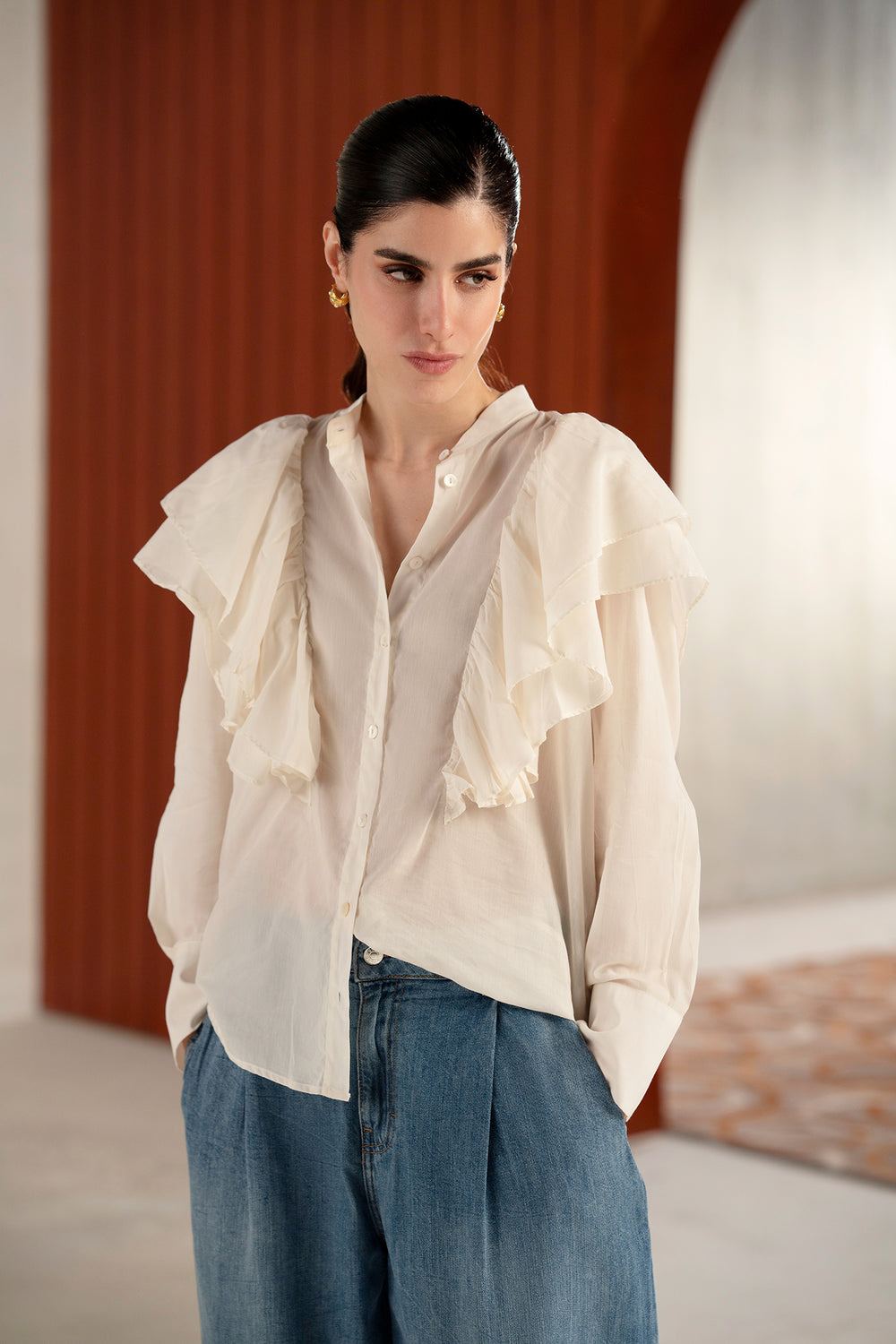 BUTTON DOWN SHIRT WITH FRILLS (E2535/108/001)