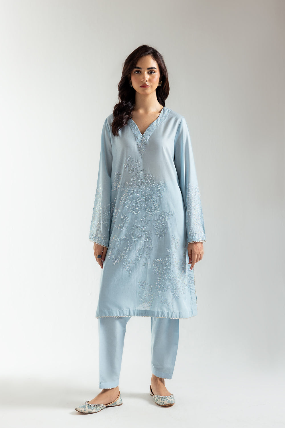 EMBROIDERED SUIT (E3025/103/633)