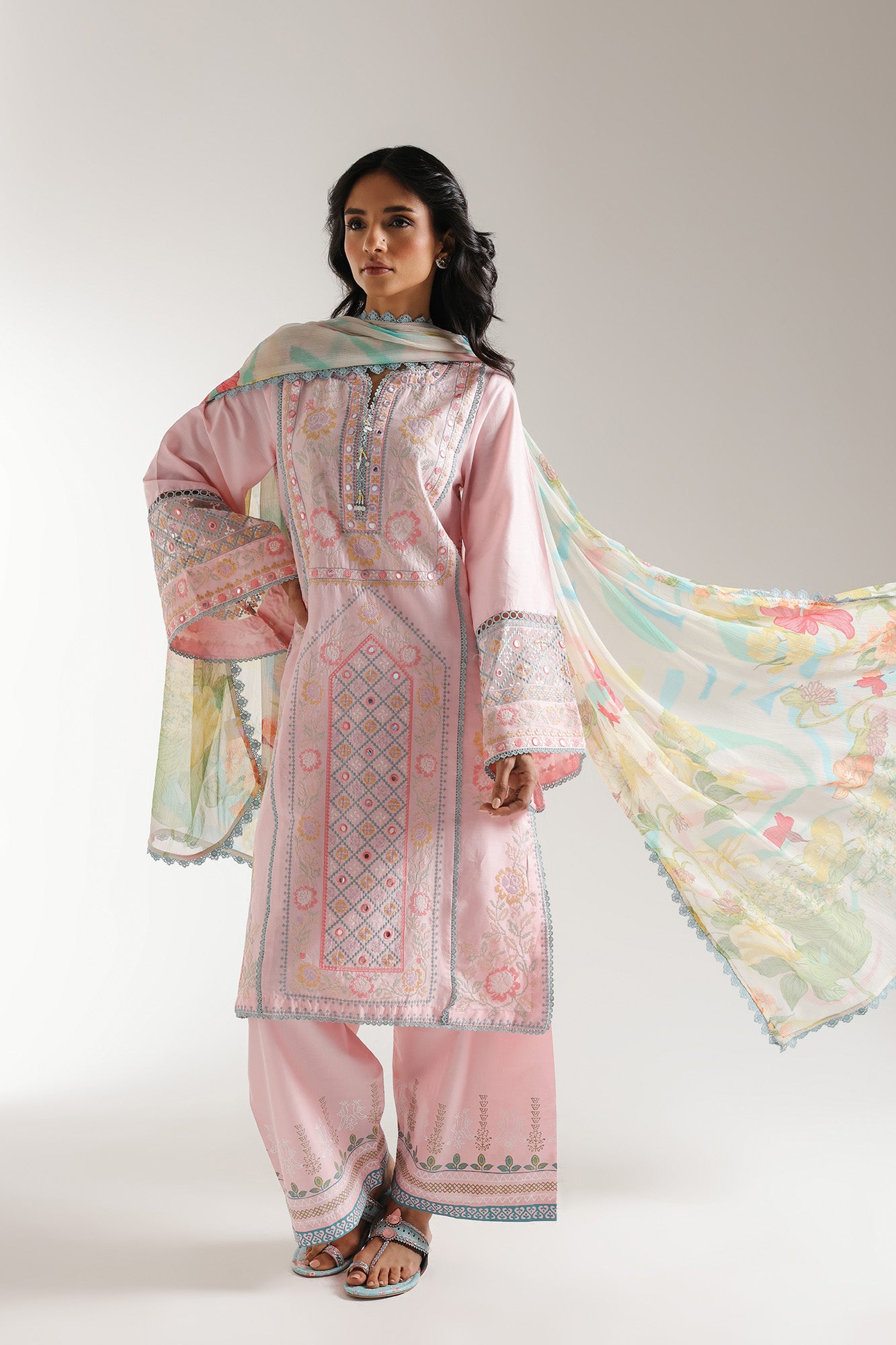 EMBROIDERED SUIT (E3037/103/426)