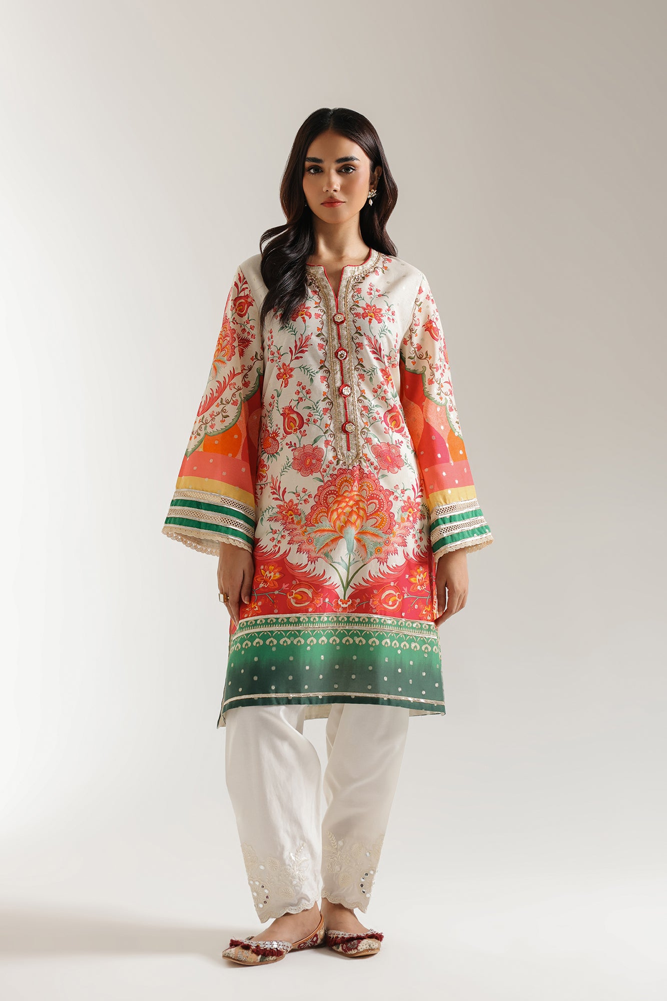 EMBROIDERED SUIT (E3071/103/313)