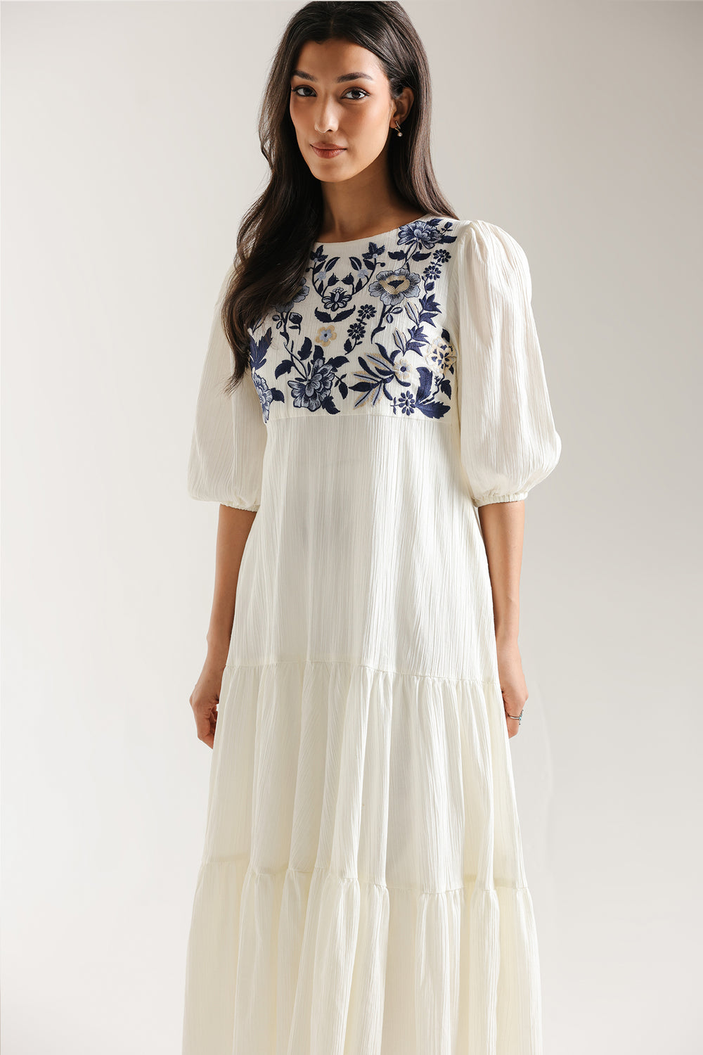 DRESS (E3081/108/003)