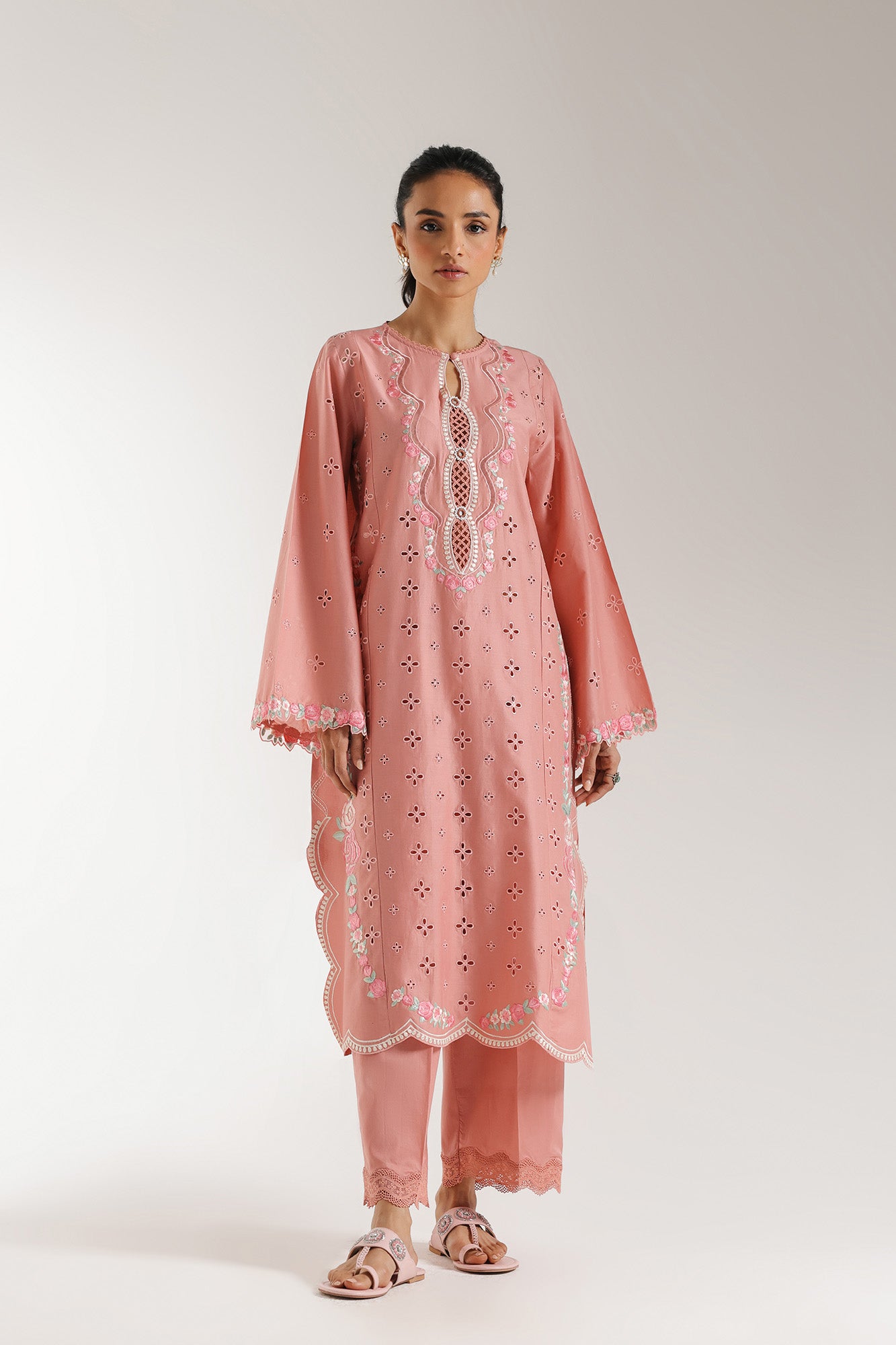 EMBROIDERED SUIT (E3119/103/325)