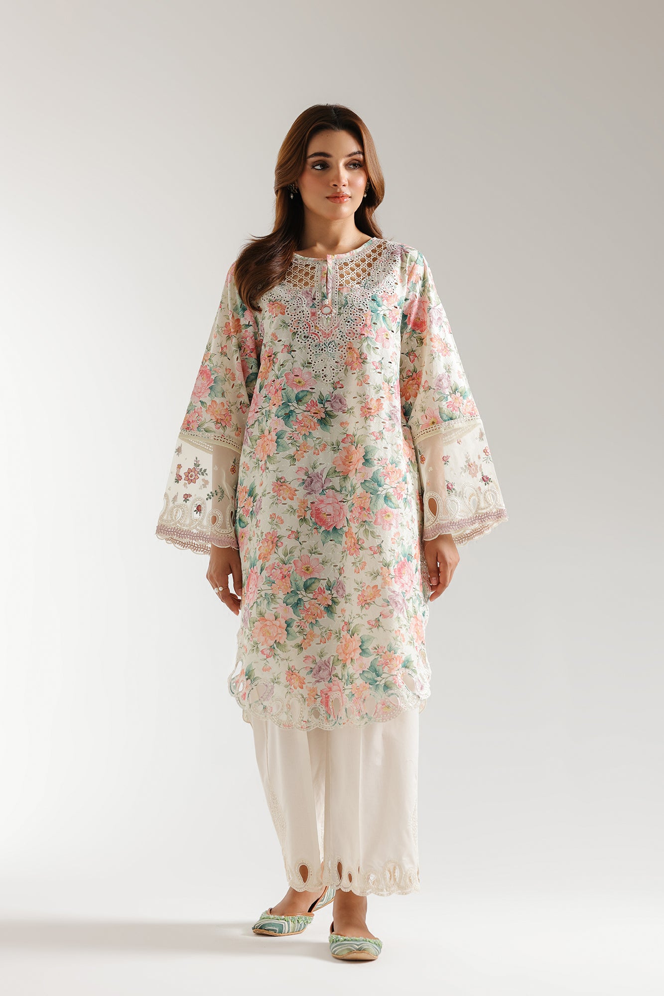 EMBROIDERED SUIT (E3172/103/115)