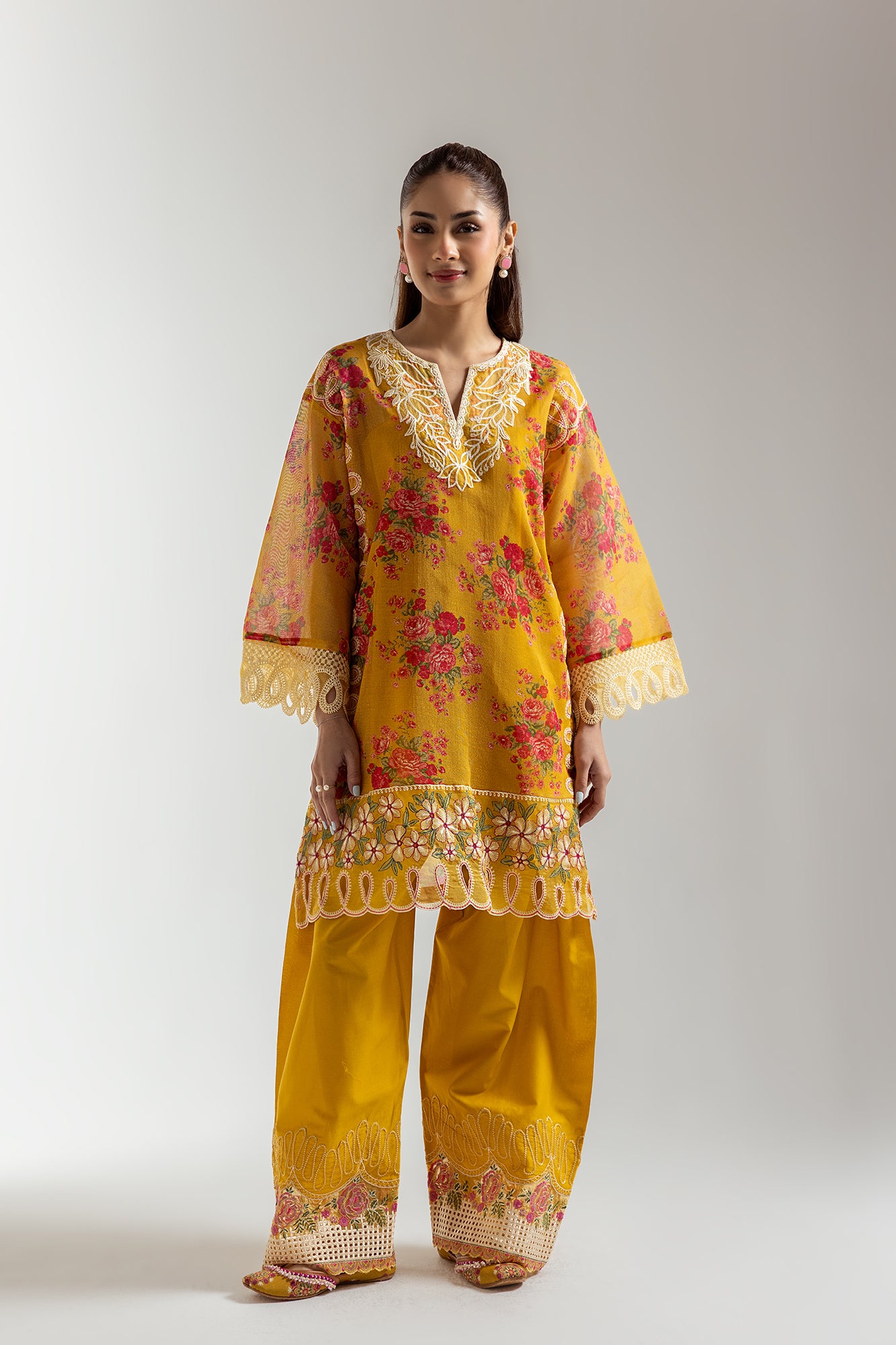 EMBROIDERED SUIT (E3194/103/222)