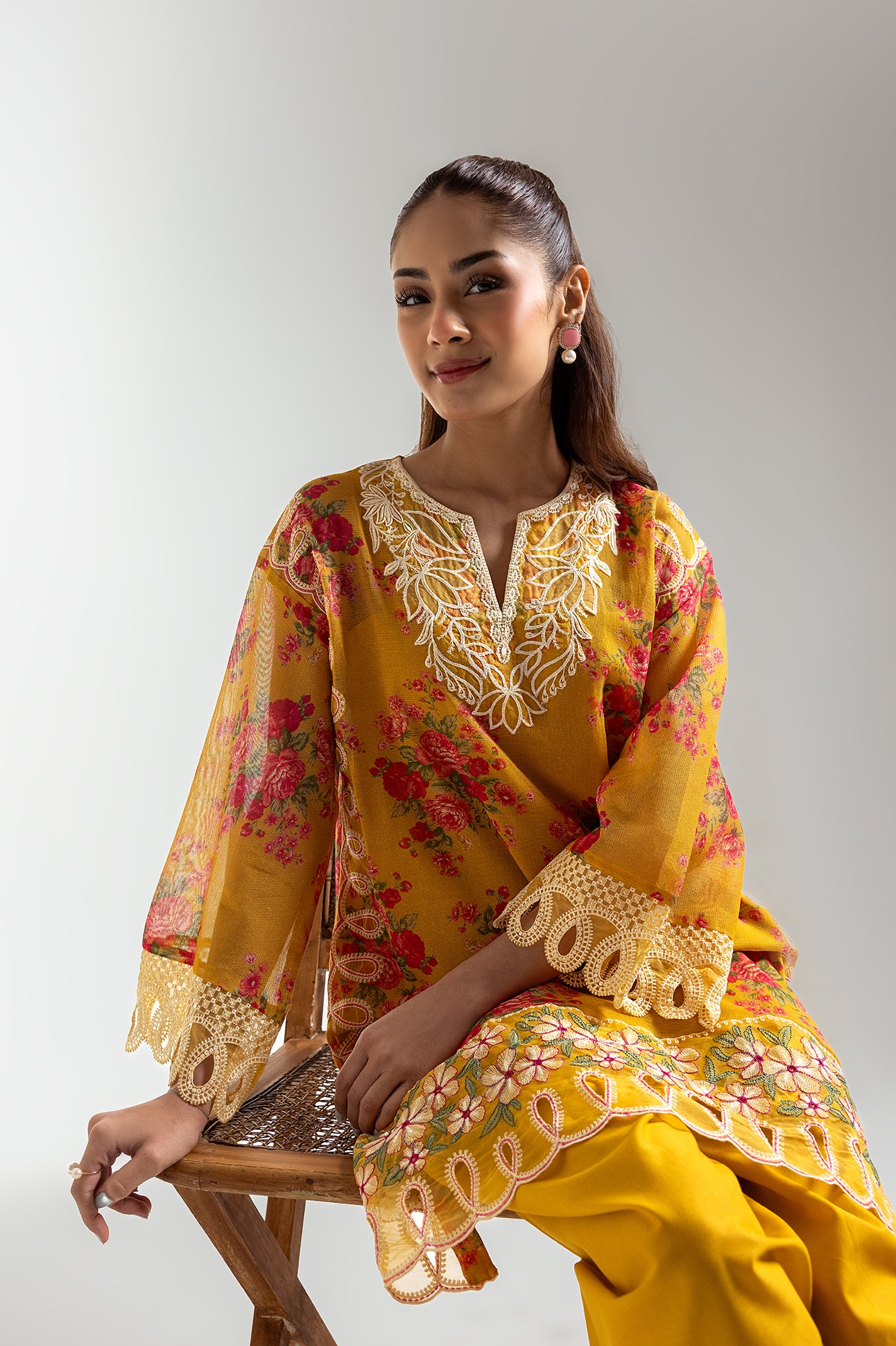 EMBROIDERED SUIT (E3194/103/222)