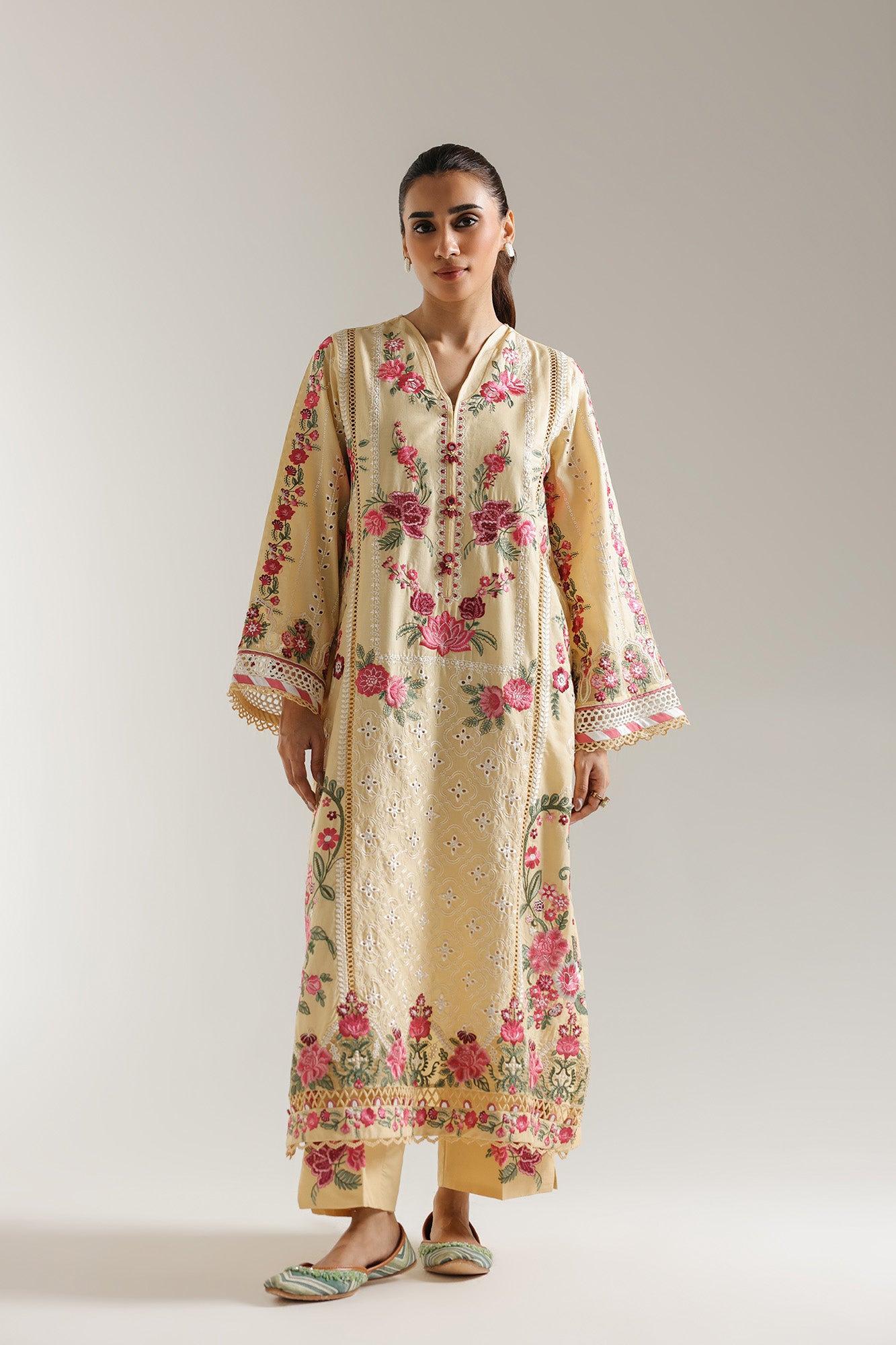 EMBROIDERED SUIT (E3222/103/225)