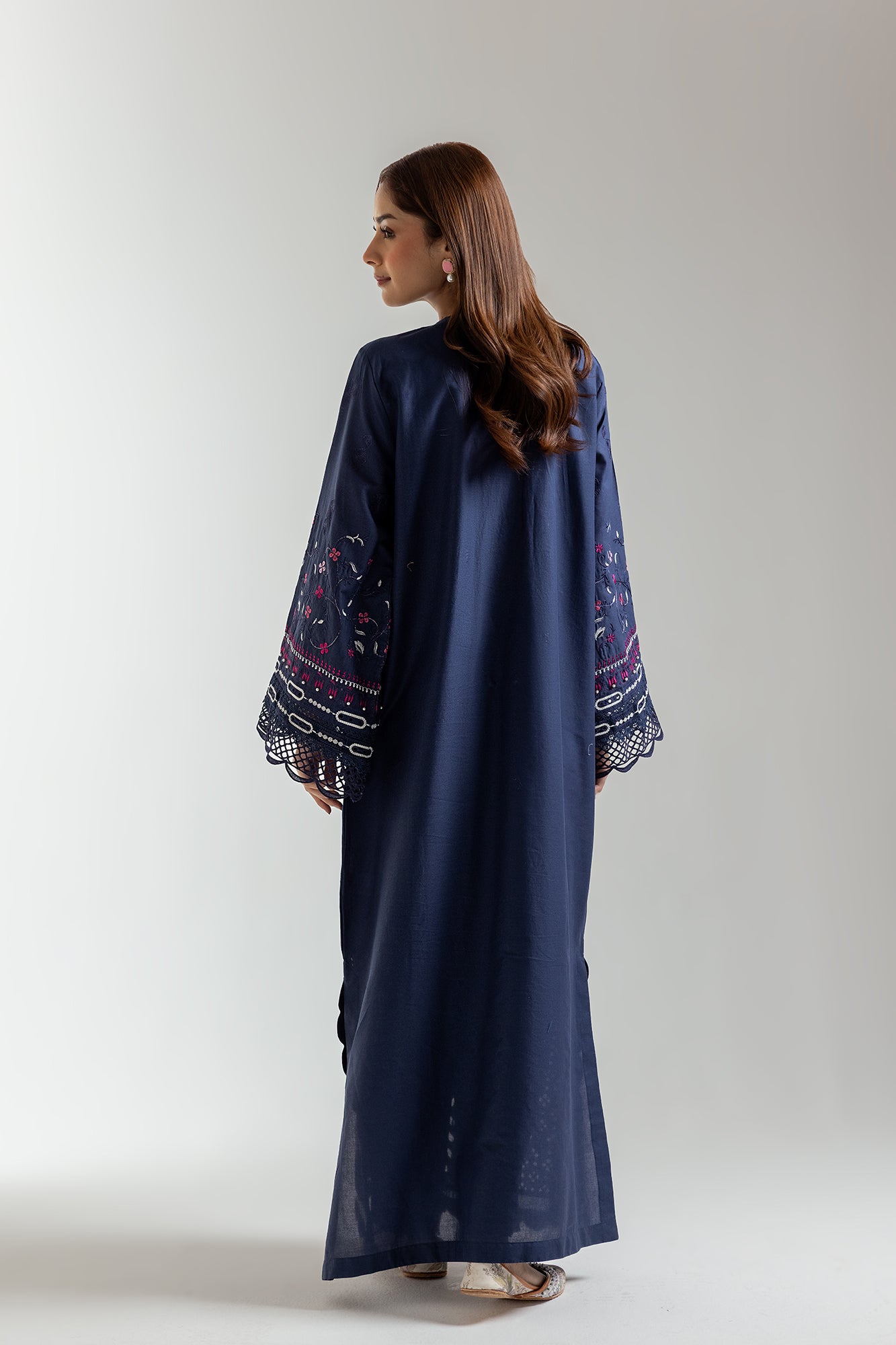 EMBROIDERED SUIT (E3235/103/618)