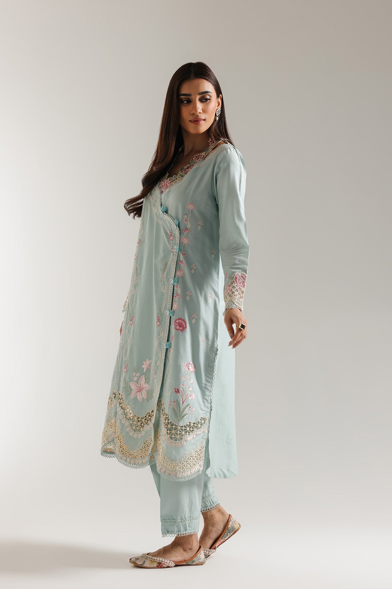 EMBROIDERED SUIT (E3251/103/720)