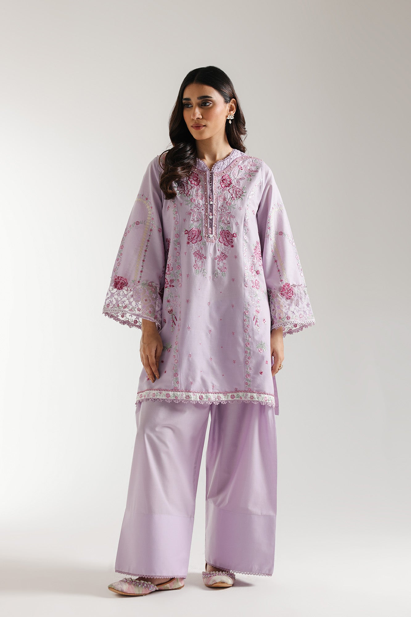 EMBROIDERED SUIT (E3255/103/513)