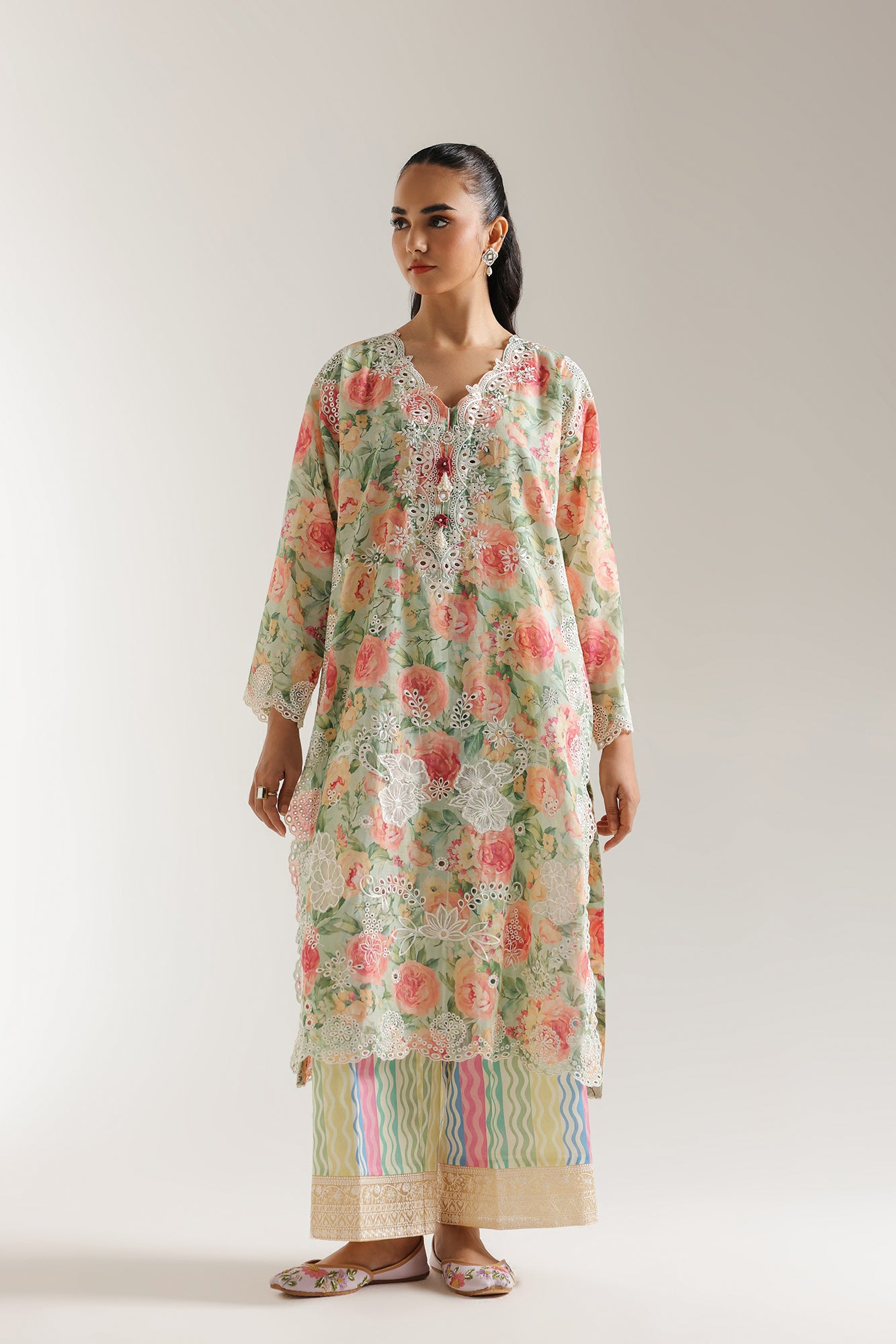 EMBROIDERED SUIT (E3285/103/127)