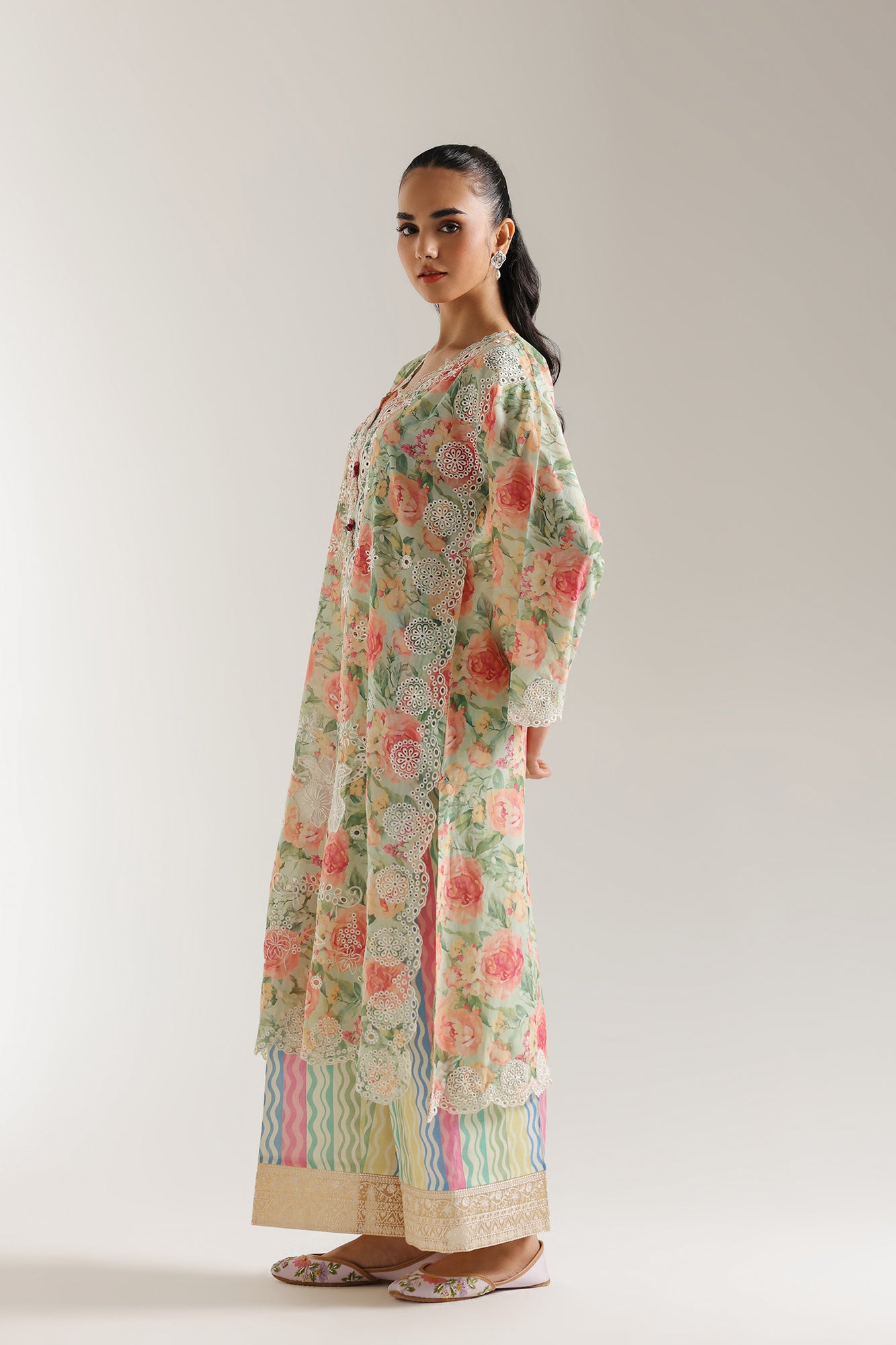 EMBROIDERED SUIT (E3285/103/127)