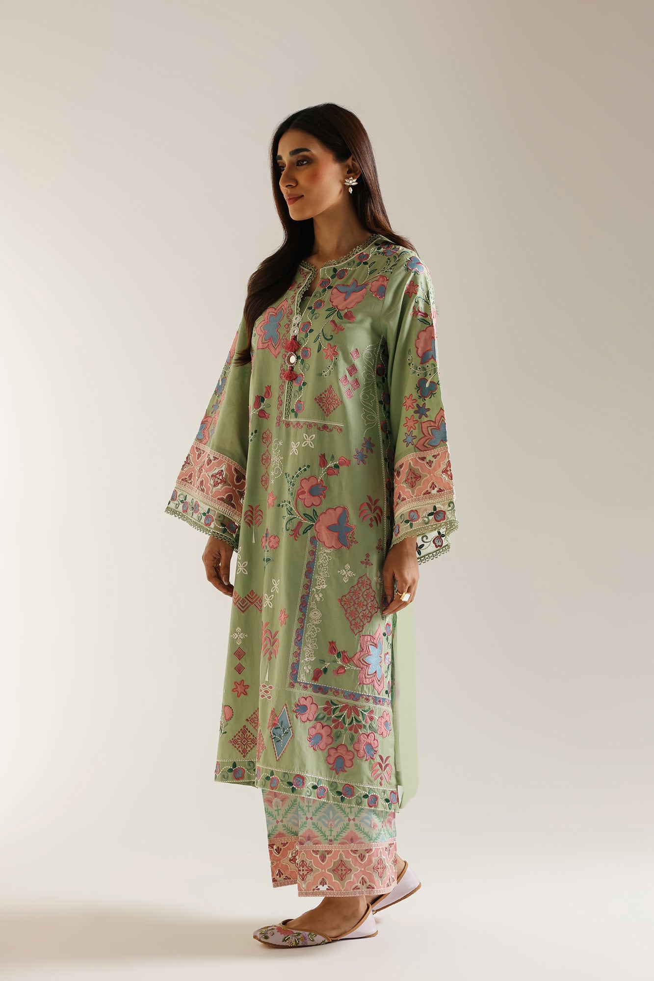 EMBROIDERED SUIT (E3304/103/122)