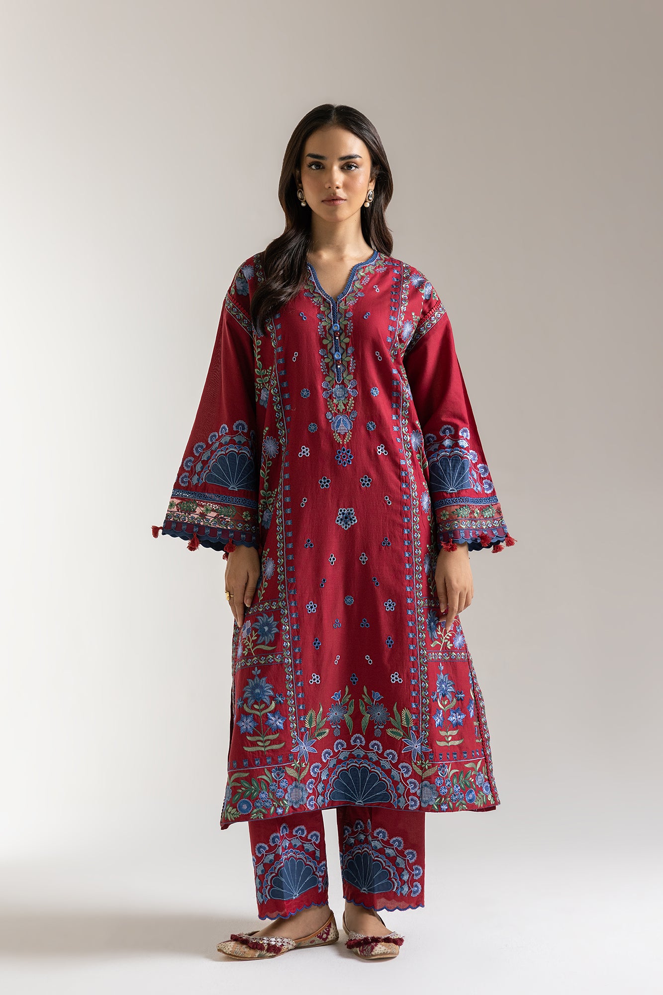 EMBROIDERED SUIT (E3308/103/416)