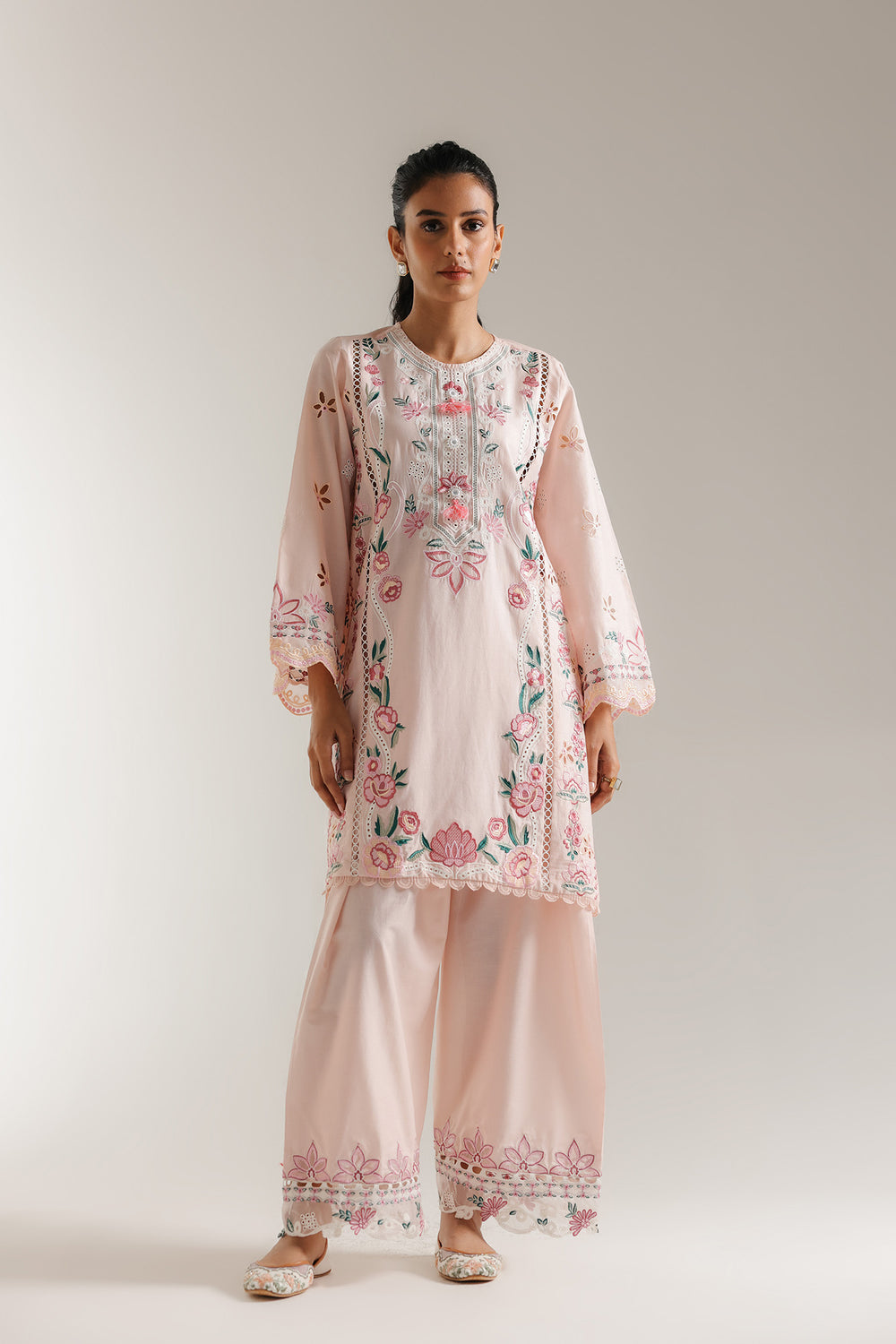 EMBROIDERED SUIT (E3310/103/316)