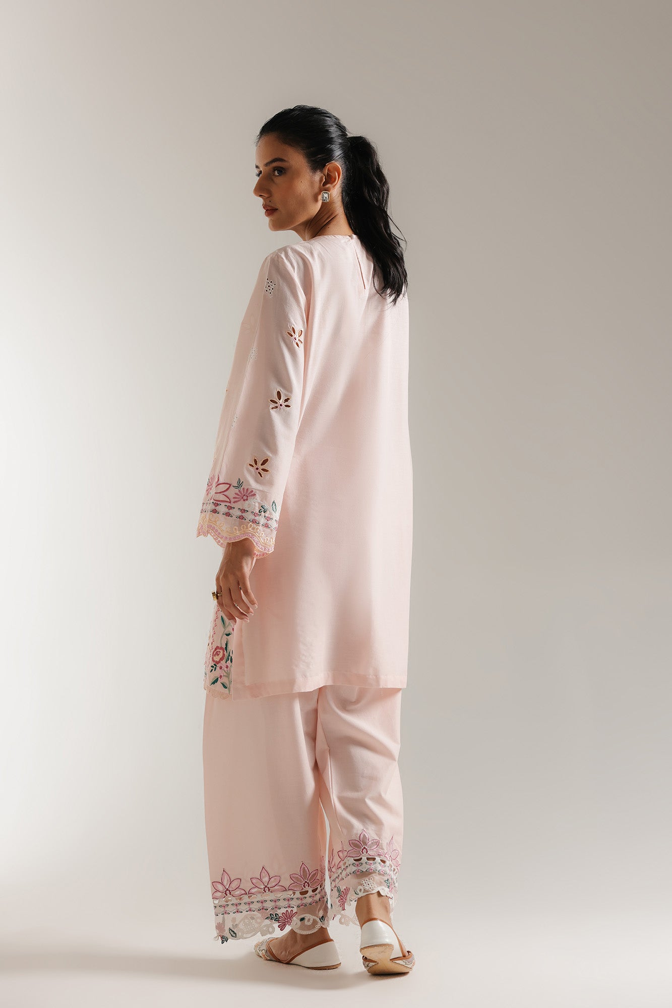 EMBROIDERED SUIT (E3310/103/316)