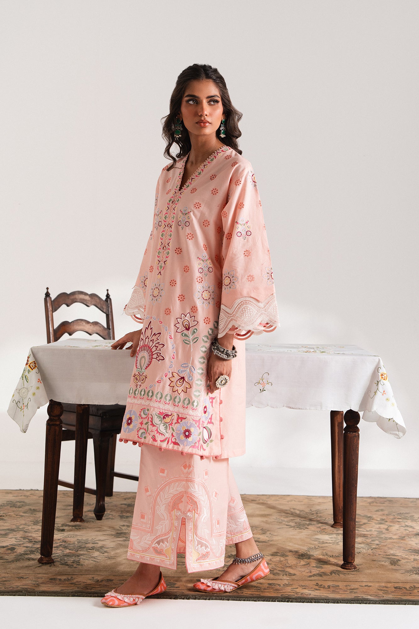 EMBROIDERED SUIT (E3319/103/315)