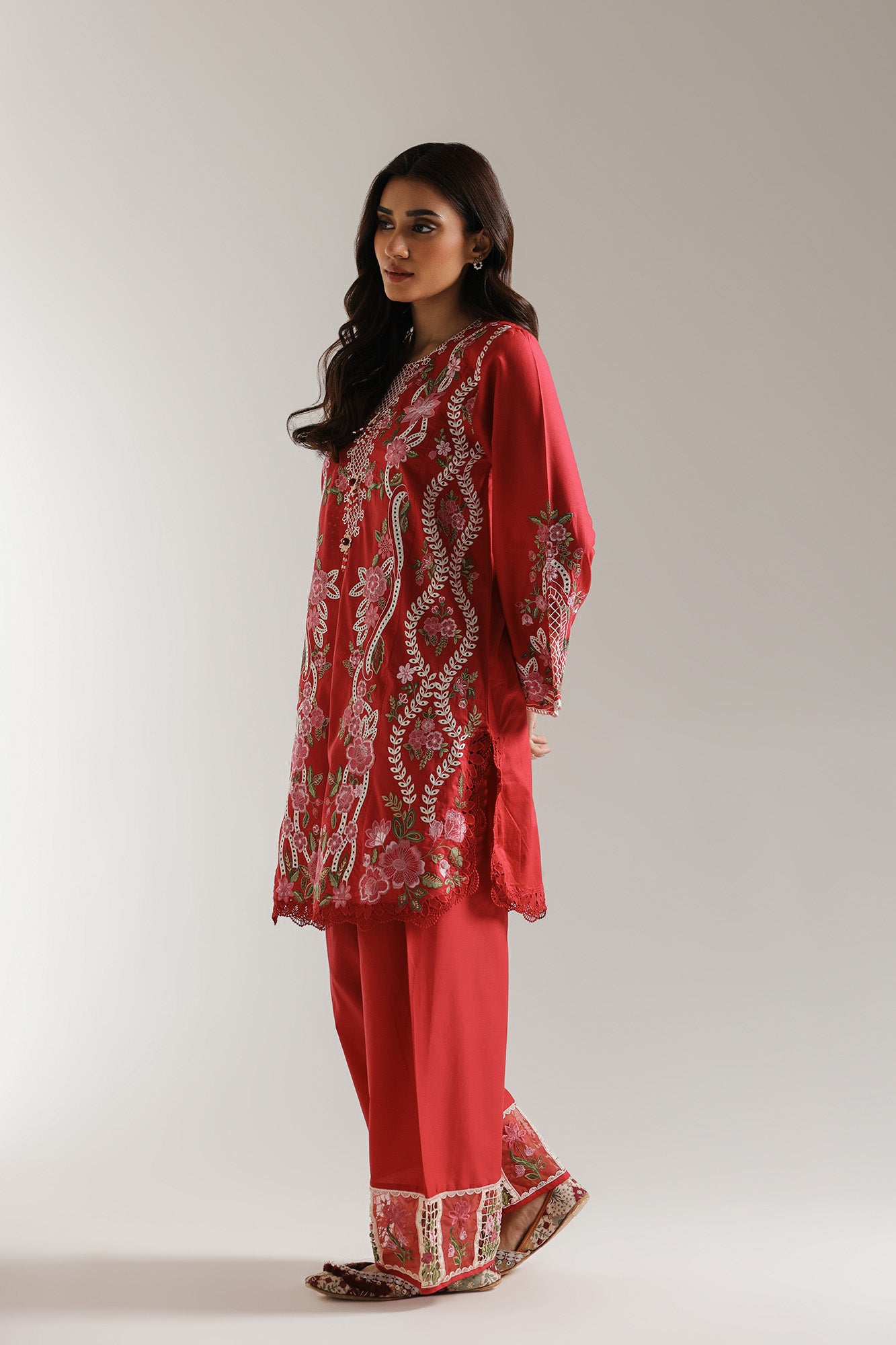 EMBROIDERED SUIT (E3322/103/405)