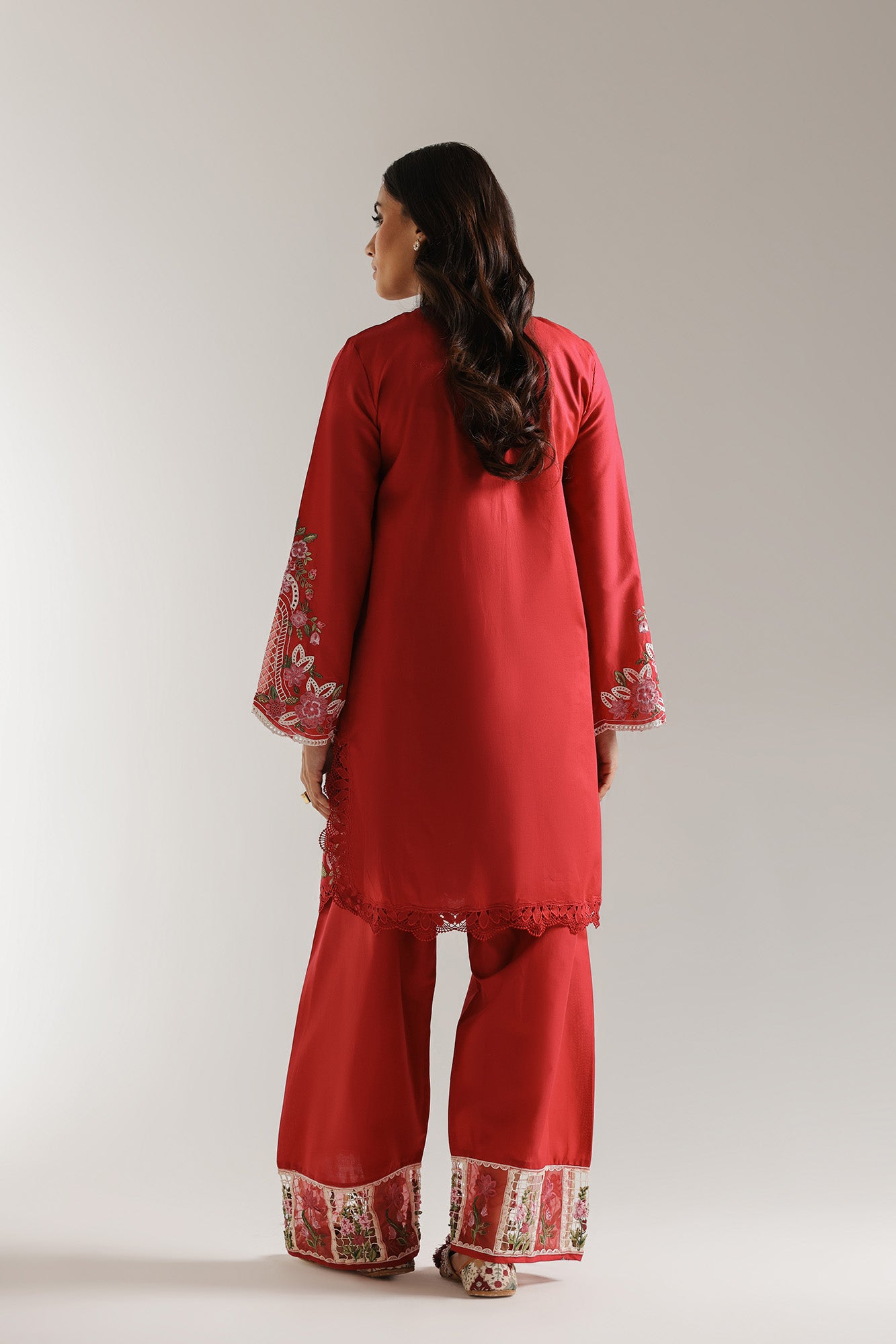 EMBROIDERED SUIT (E3322/103/405)