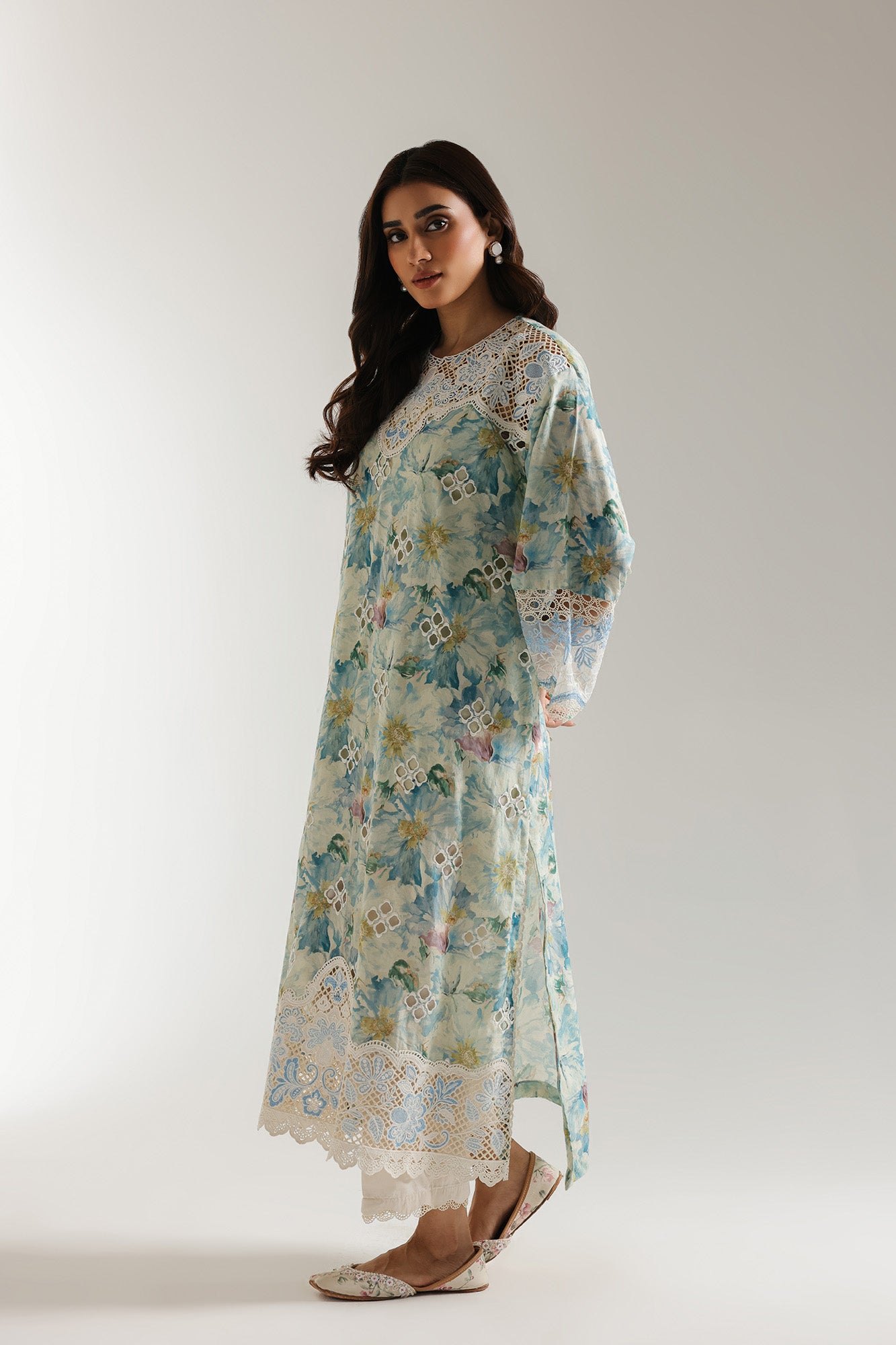 EMBROIDERED SUIT (E3373/103/002)