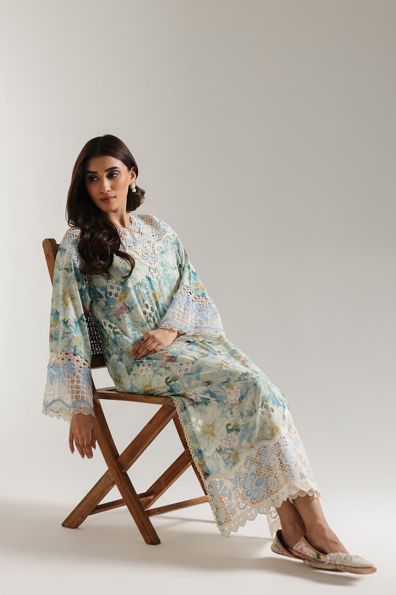 EMBROIDERED SUIT (E3373/103/002)