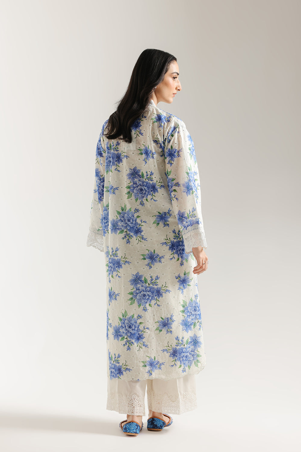 EMBROIDERED SUIT (E3407/103/720)