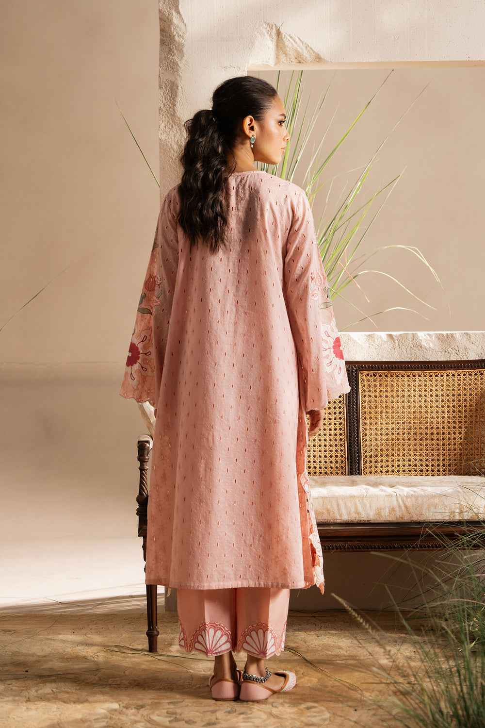 EMBROIDERED SUIT (E3413/103/315)