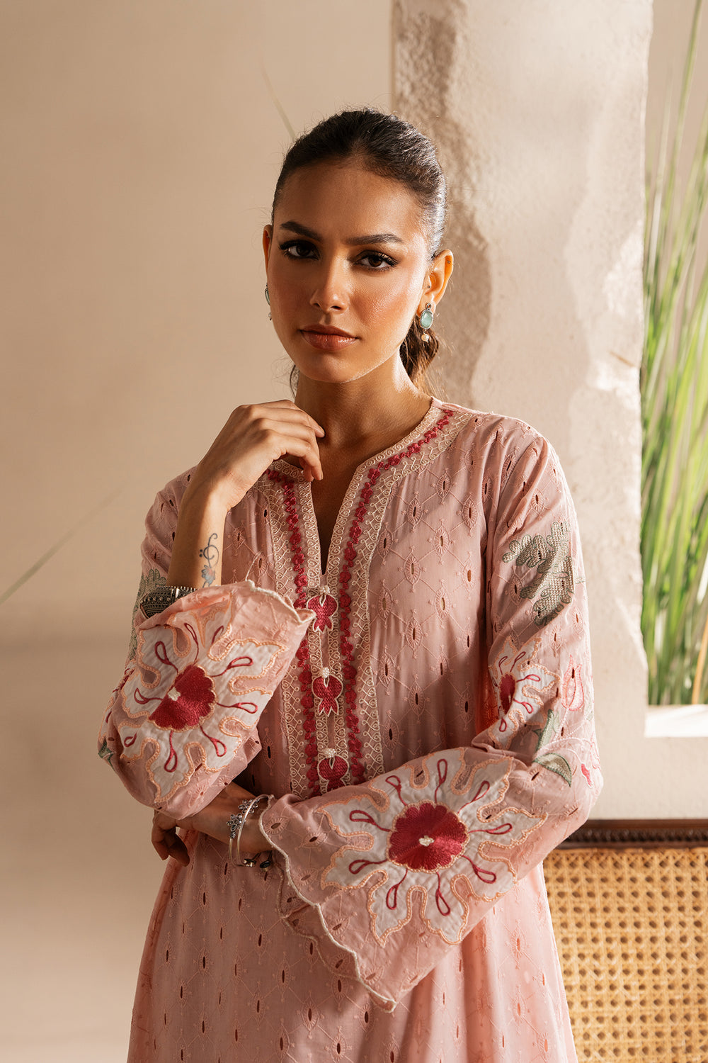 EMBROIDERED SUIT (E3413/103/315)