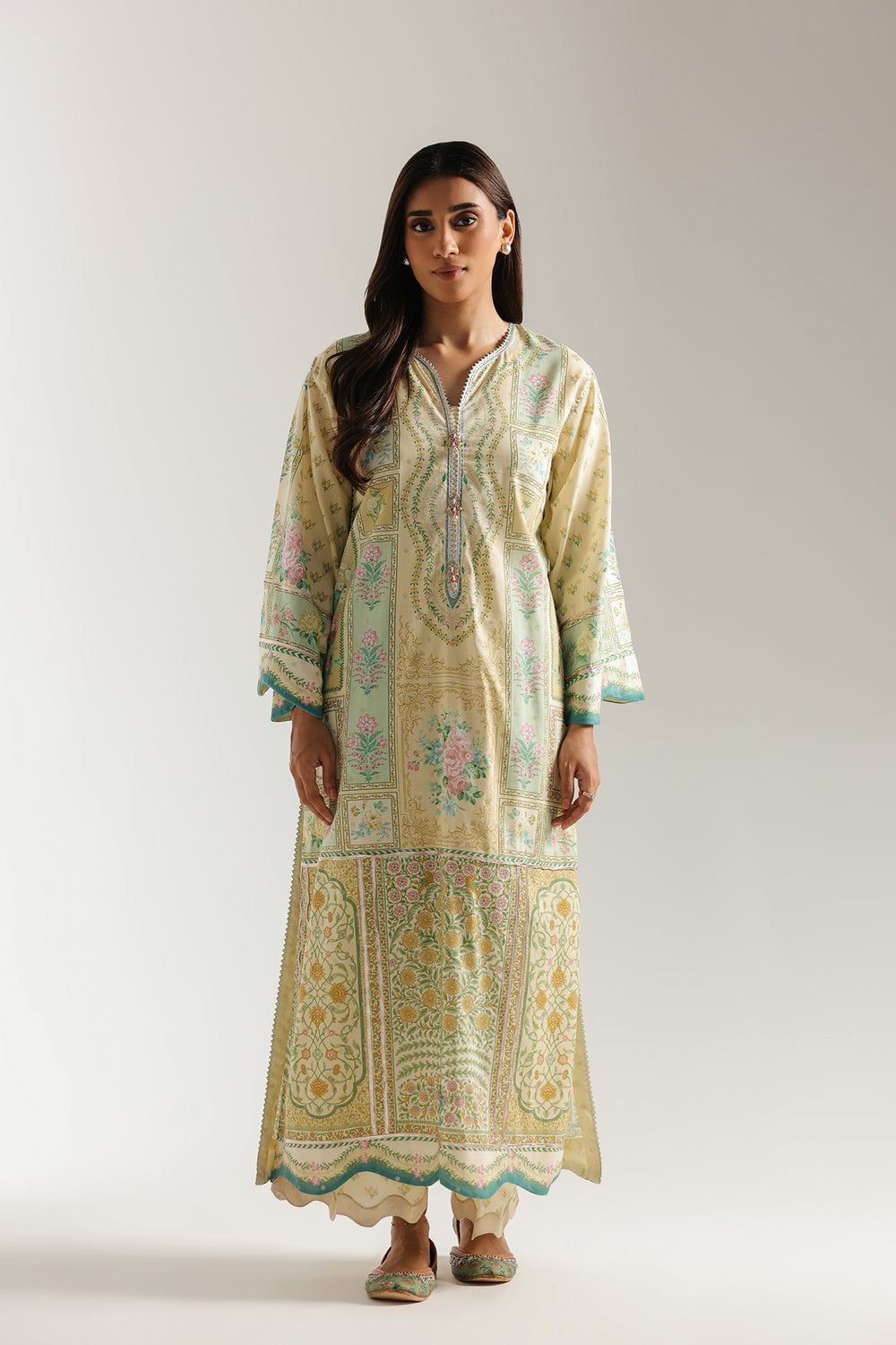 EMBROIDERED SUIT (E3419/103/125)