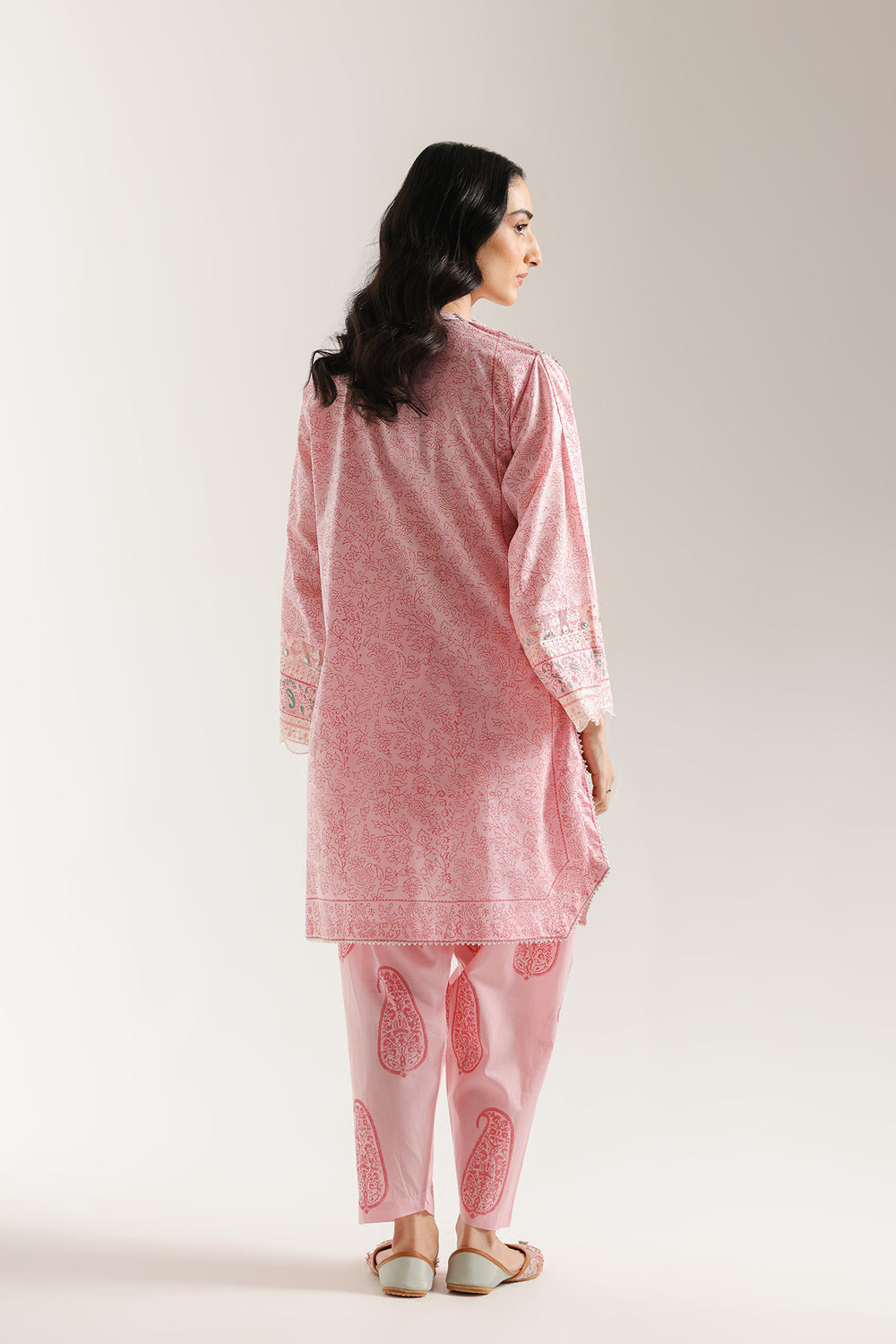 EMBROIDERED SUIT (E3433/103/529)