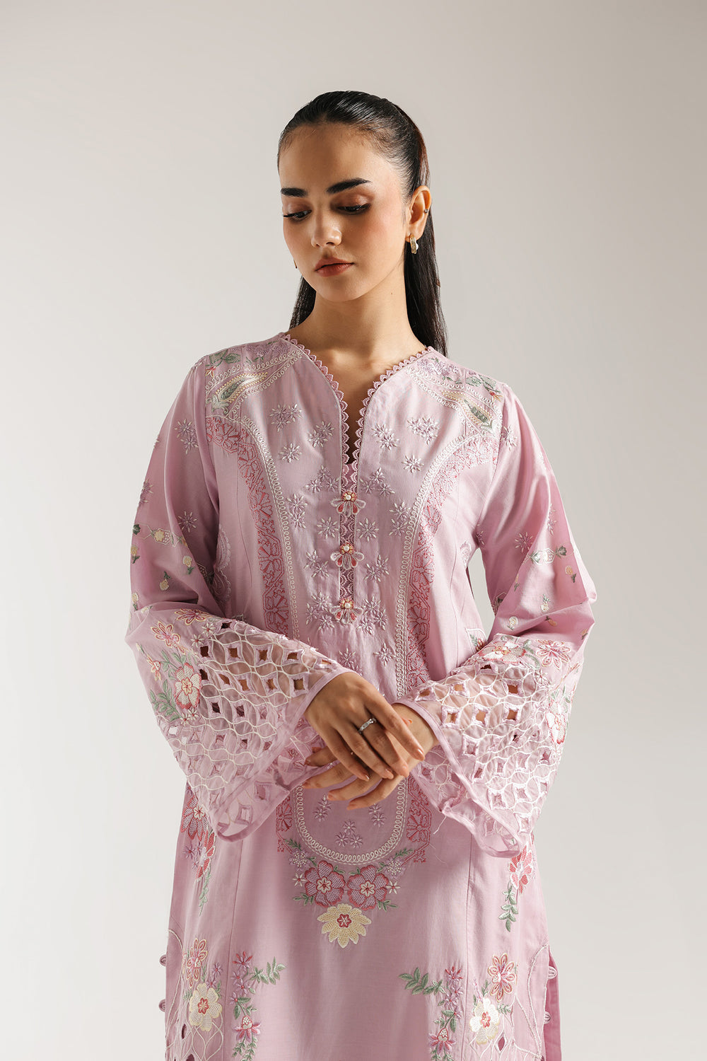 EMBROIDERED SUIT (E3462/103/529)