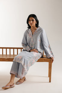 EMBROIDERED SUIT (E3690/103/635)