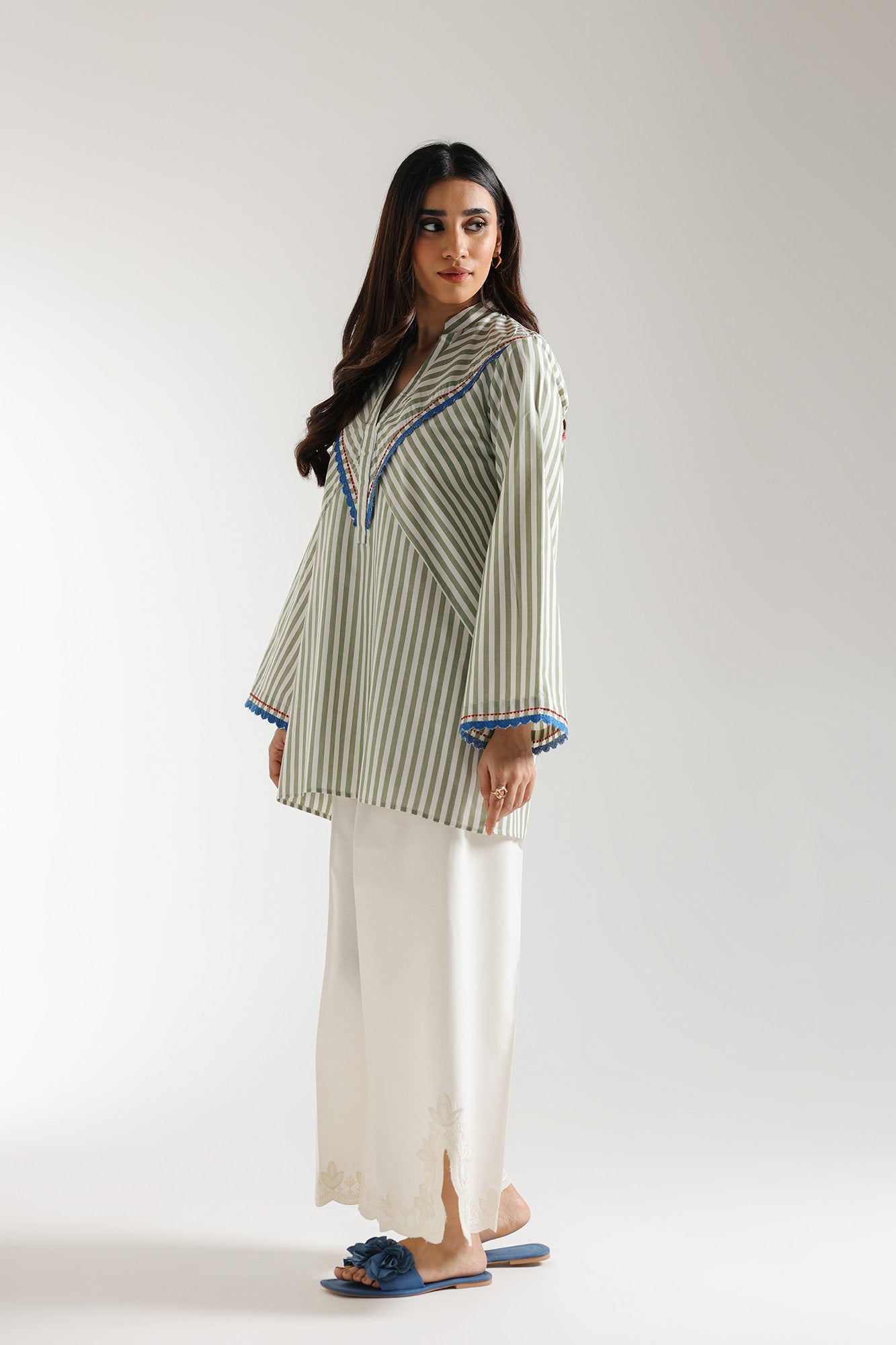 EMBROIDERED SHIRT (E5873/102/122)