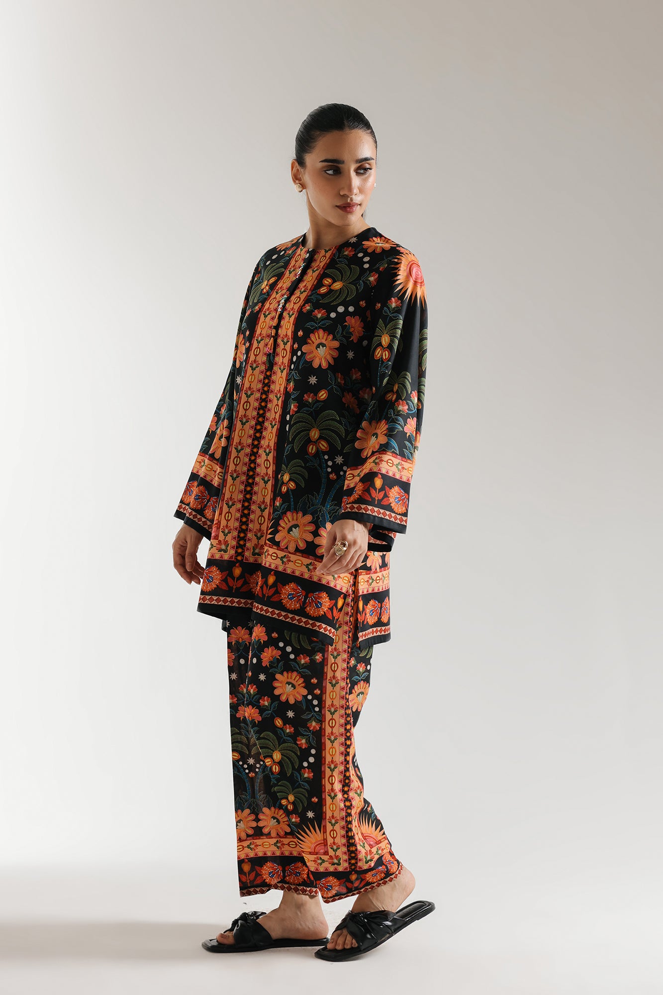 PRINTED SUIT (E6010/102/902)