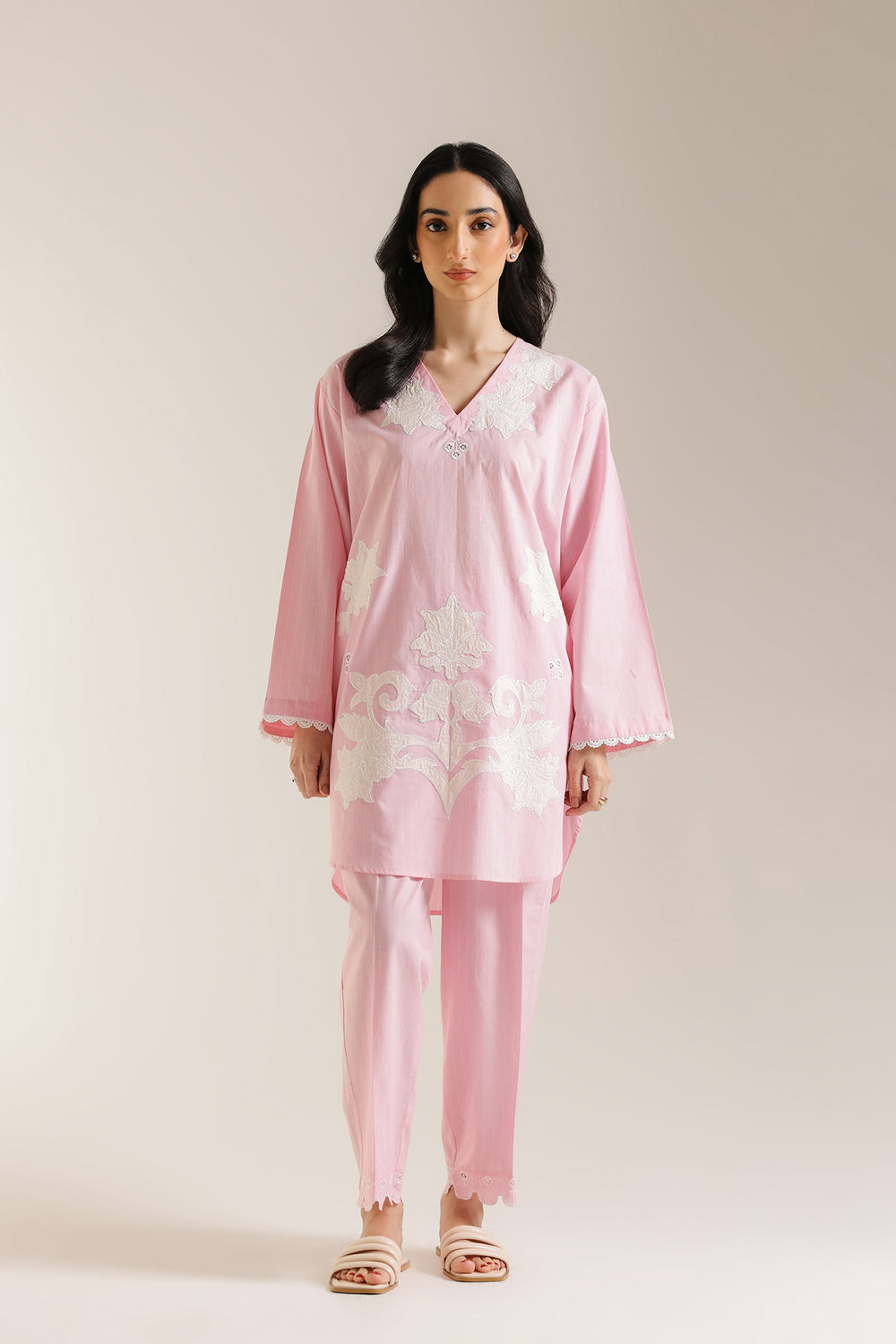 EMBROIDERED SUIT (E6144/102/412)