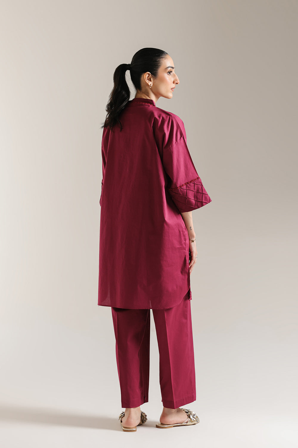 EMBROIDERED SUIT (E6155/102/519)