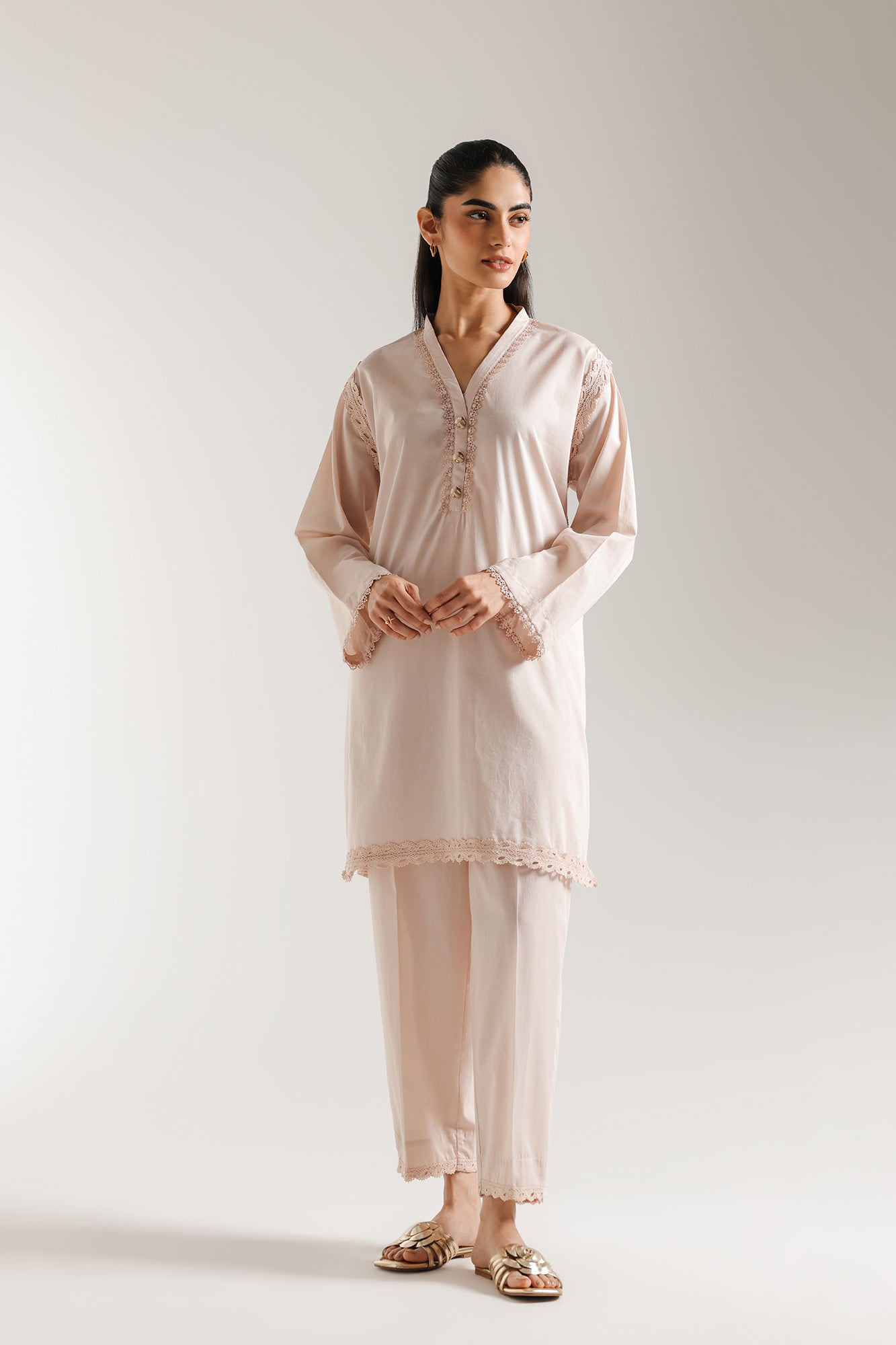 EMBROIDERED SUIT (E6193/102/006)