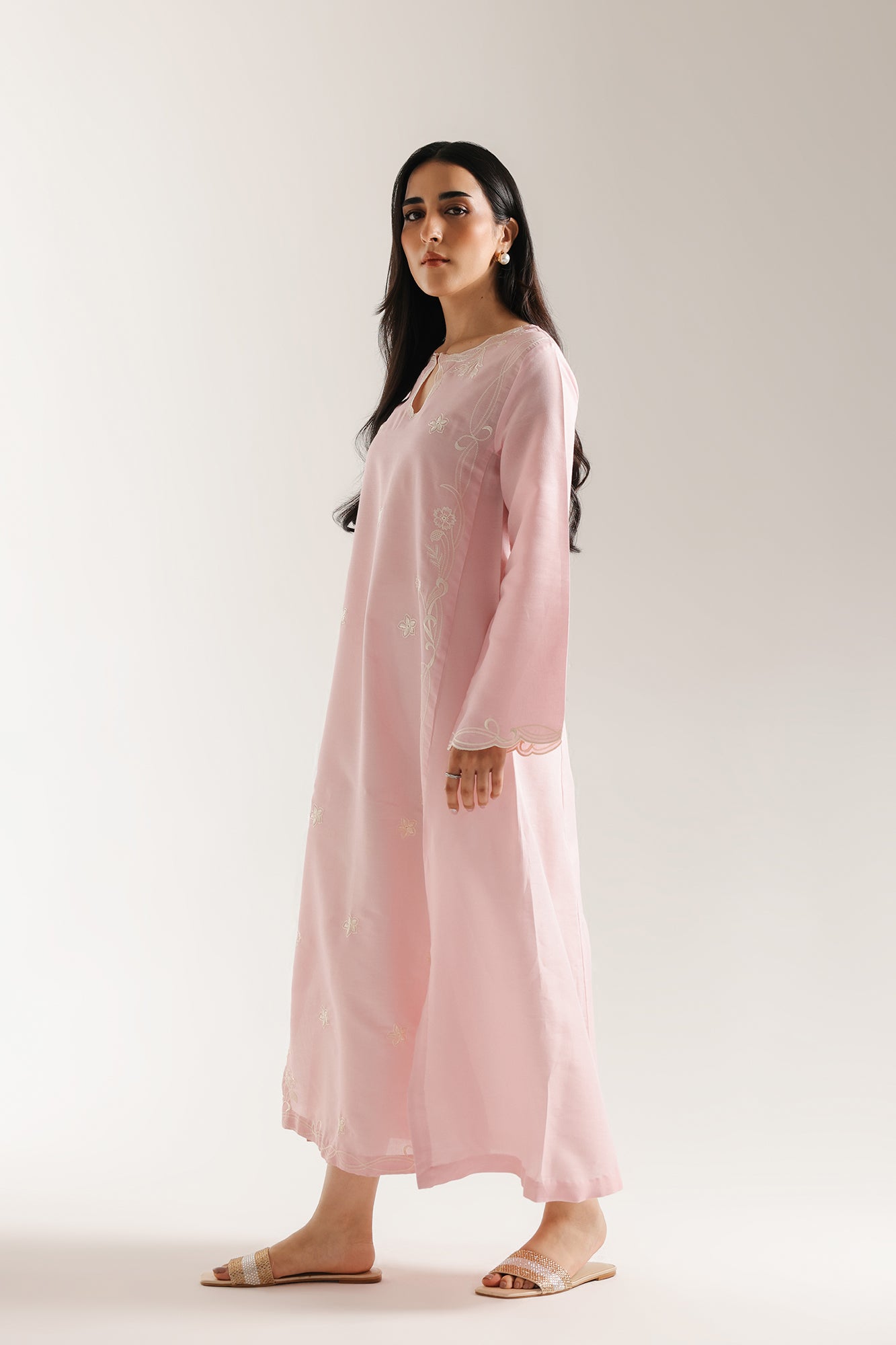 EMBROIDERED DRESS (E6642/102/424)