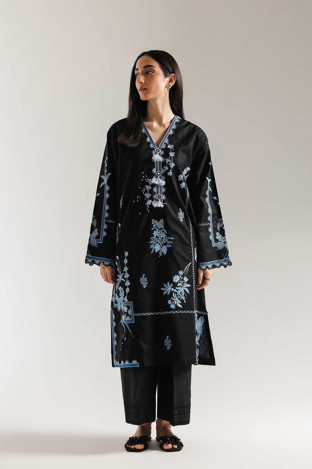 EMBROIDERED SHIRT (E6970/102/902)