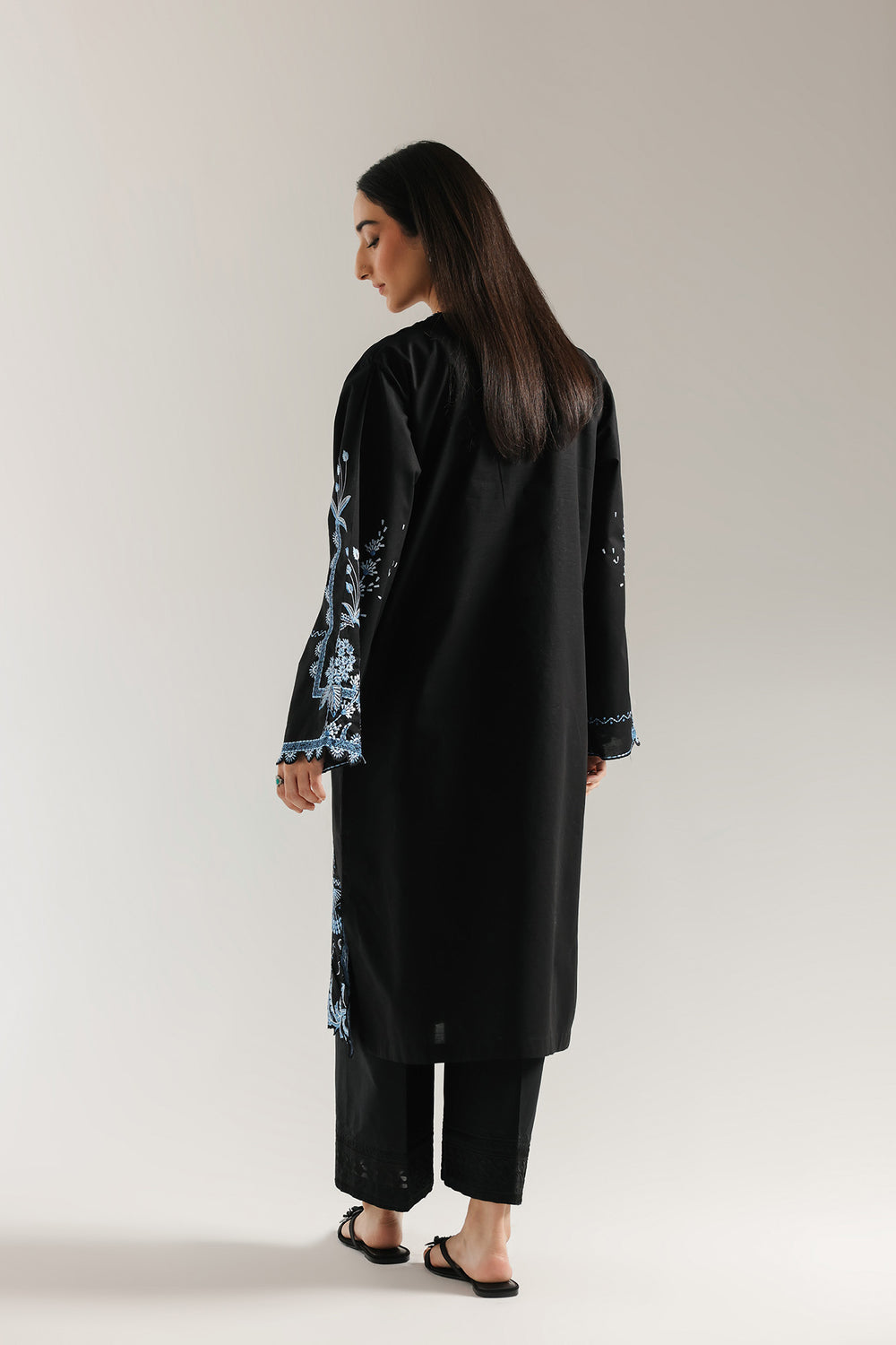 EMBROIDERED SHIRT (E6970/102/902)